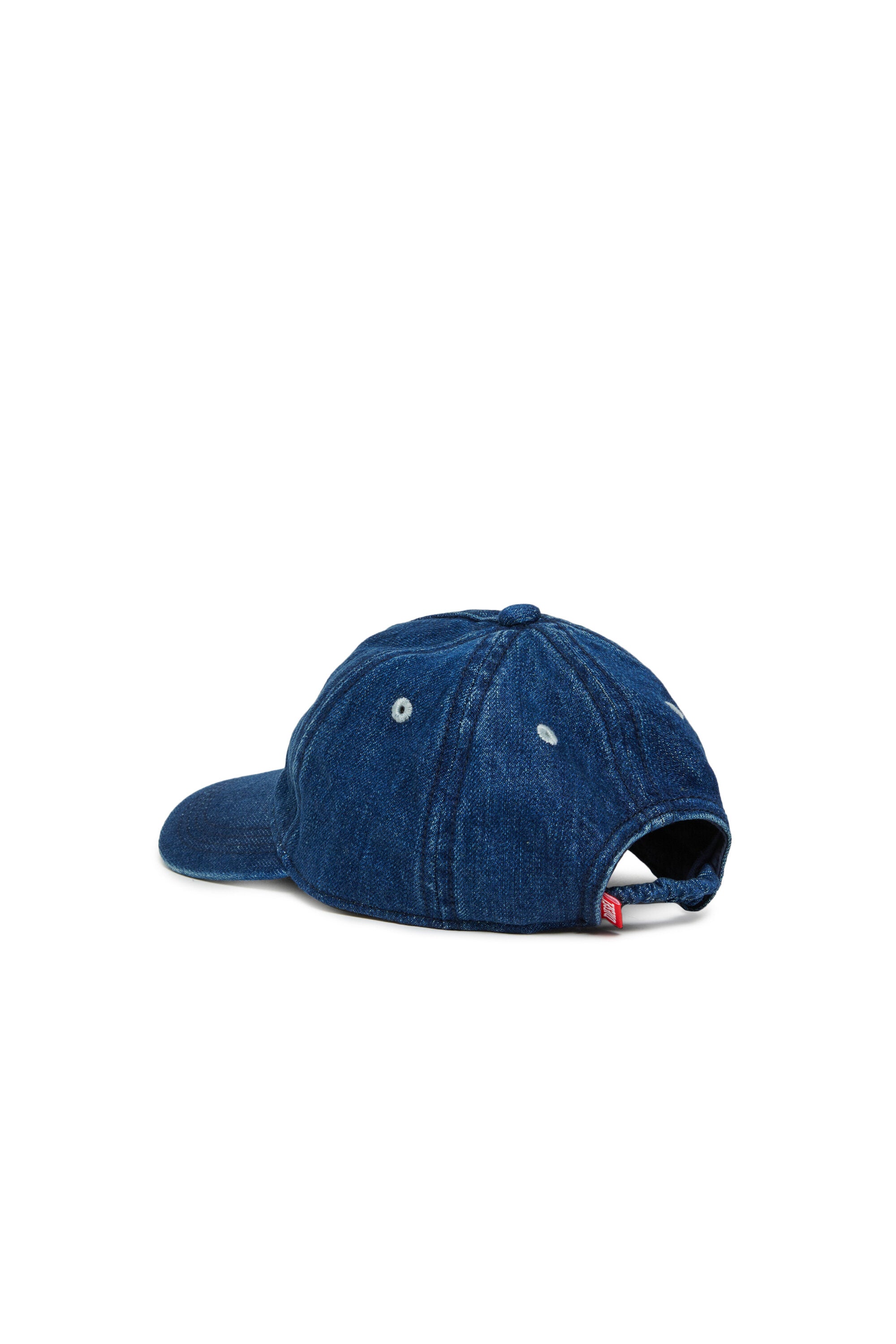 Baseball cap with logo