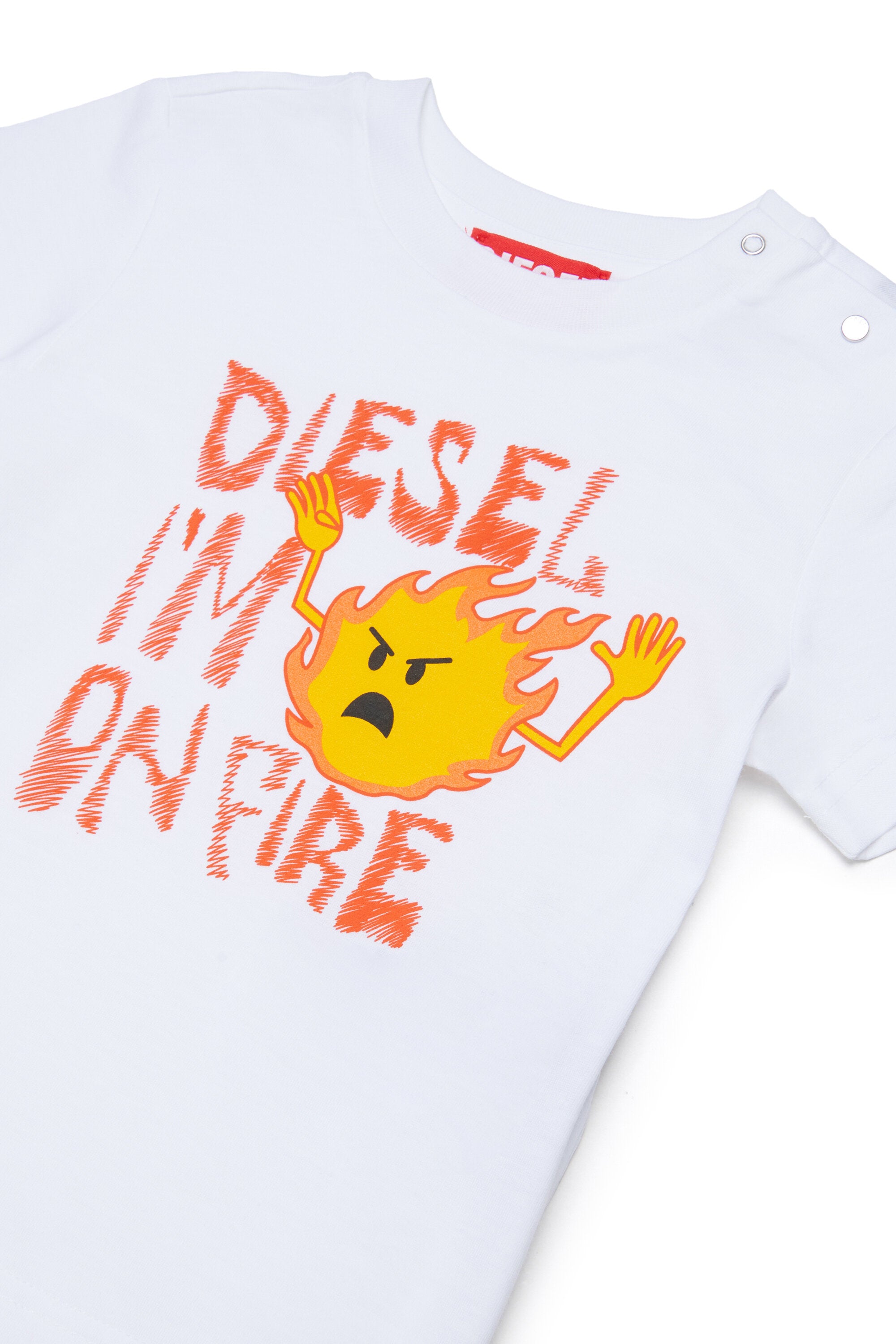 ロゴとプリント入りトラックスーツセット