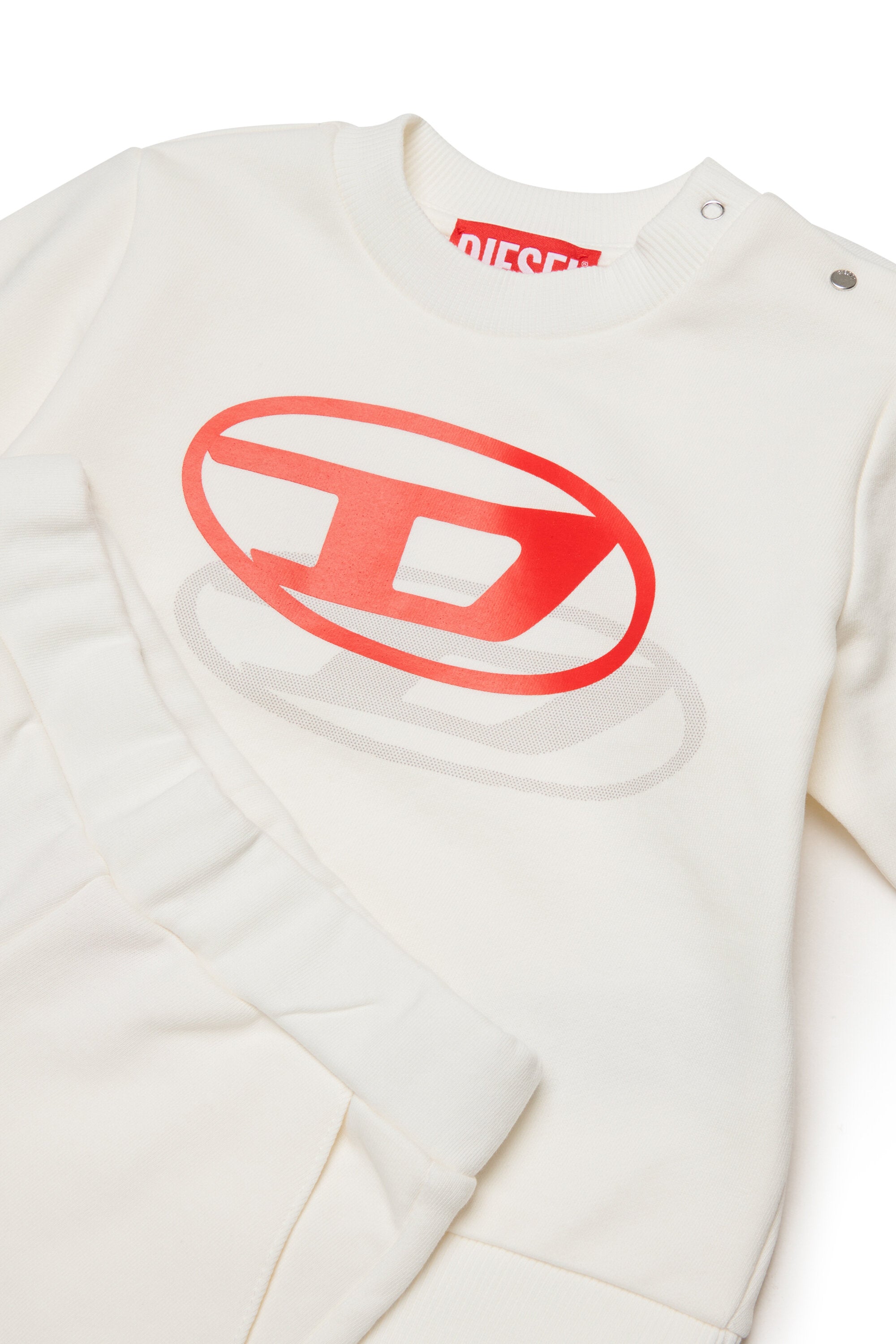 ロゴ入りジャージ