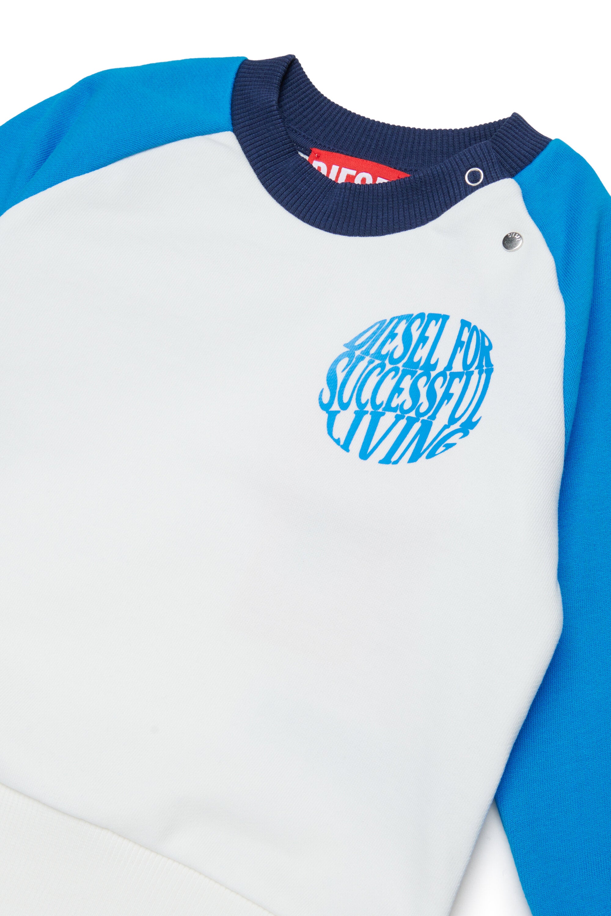 ロゴ入りジャージ