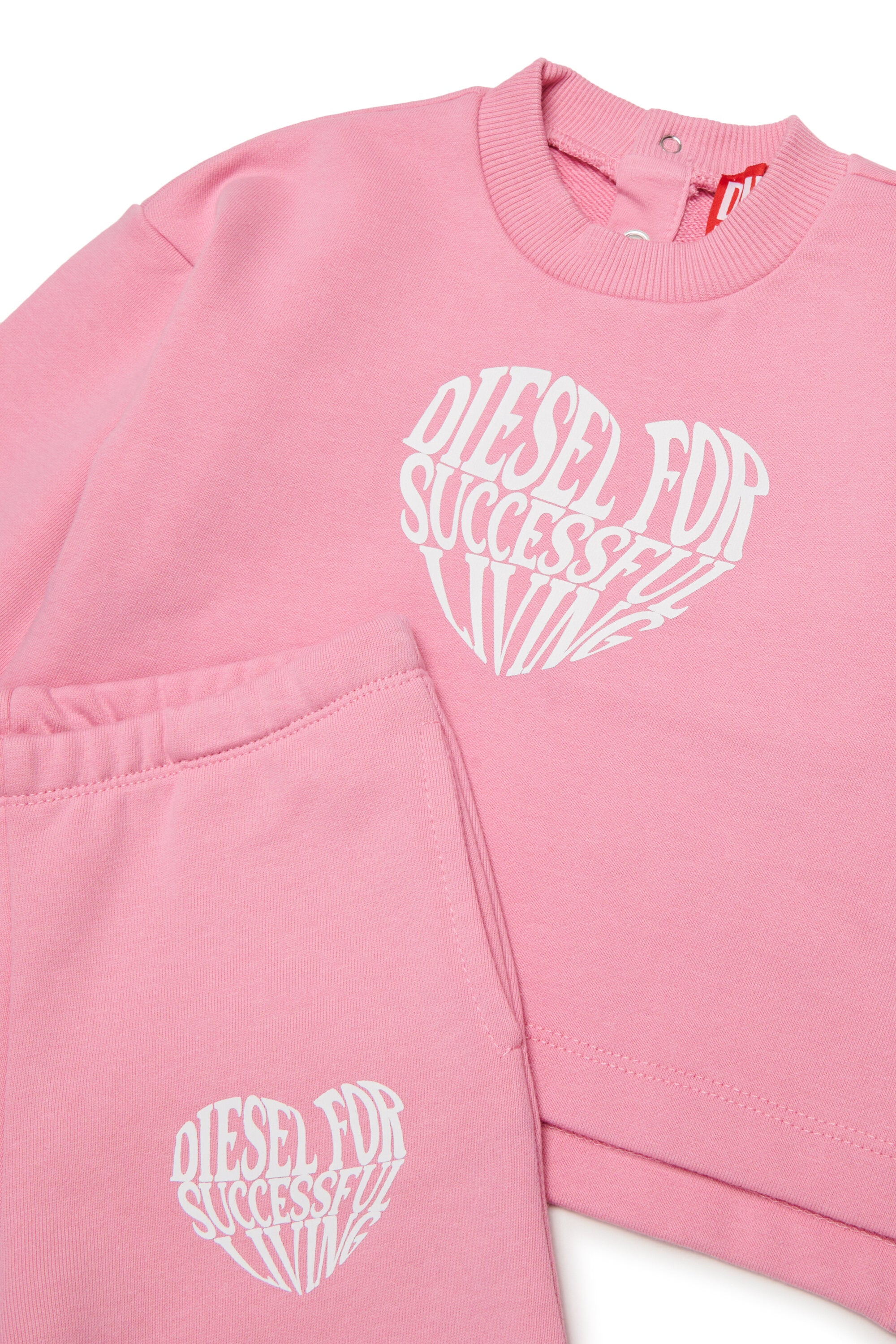 ロゴプリント入りジャージ