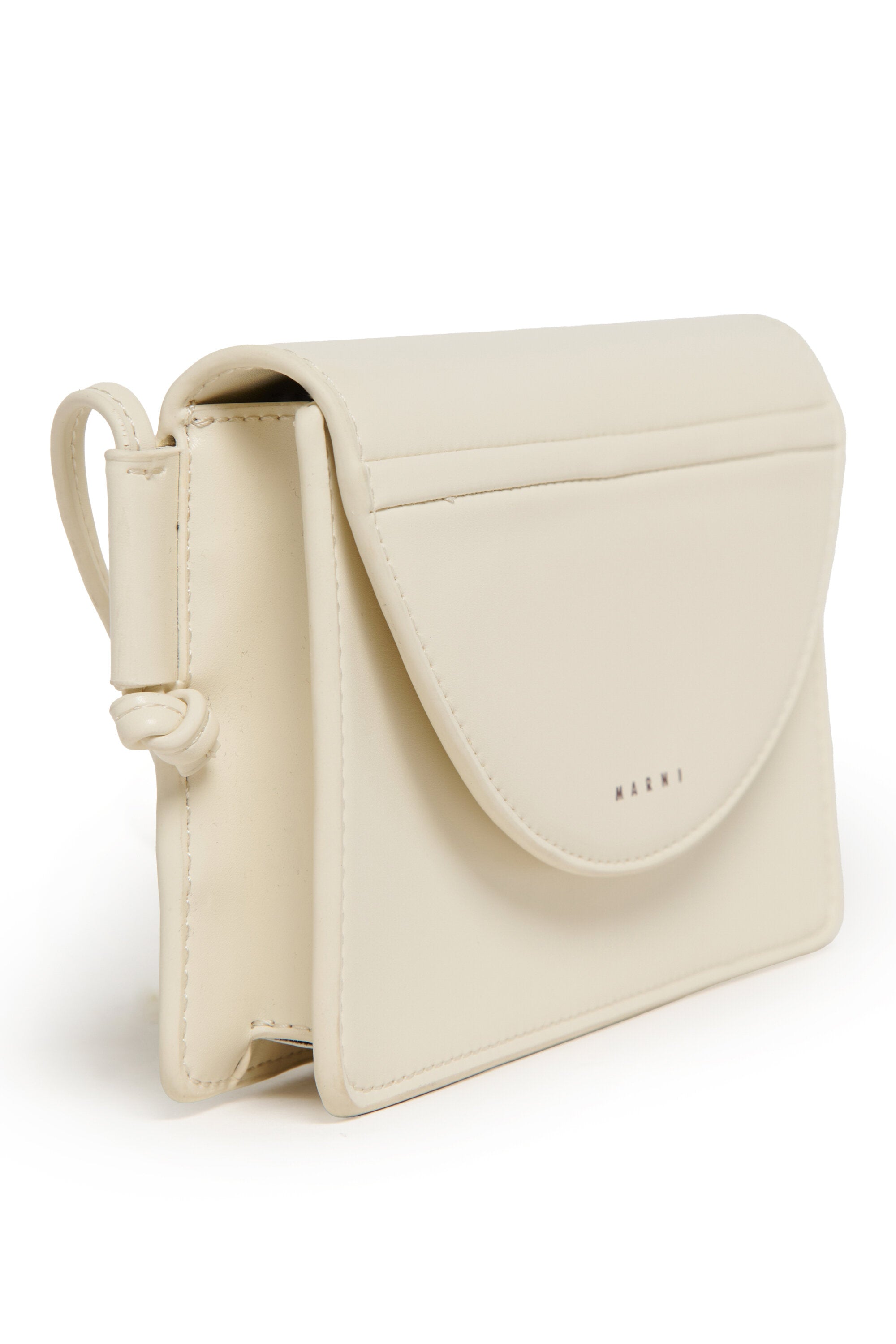 コーティング生地のミニバッグ