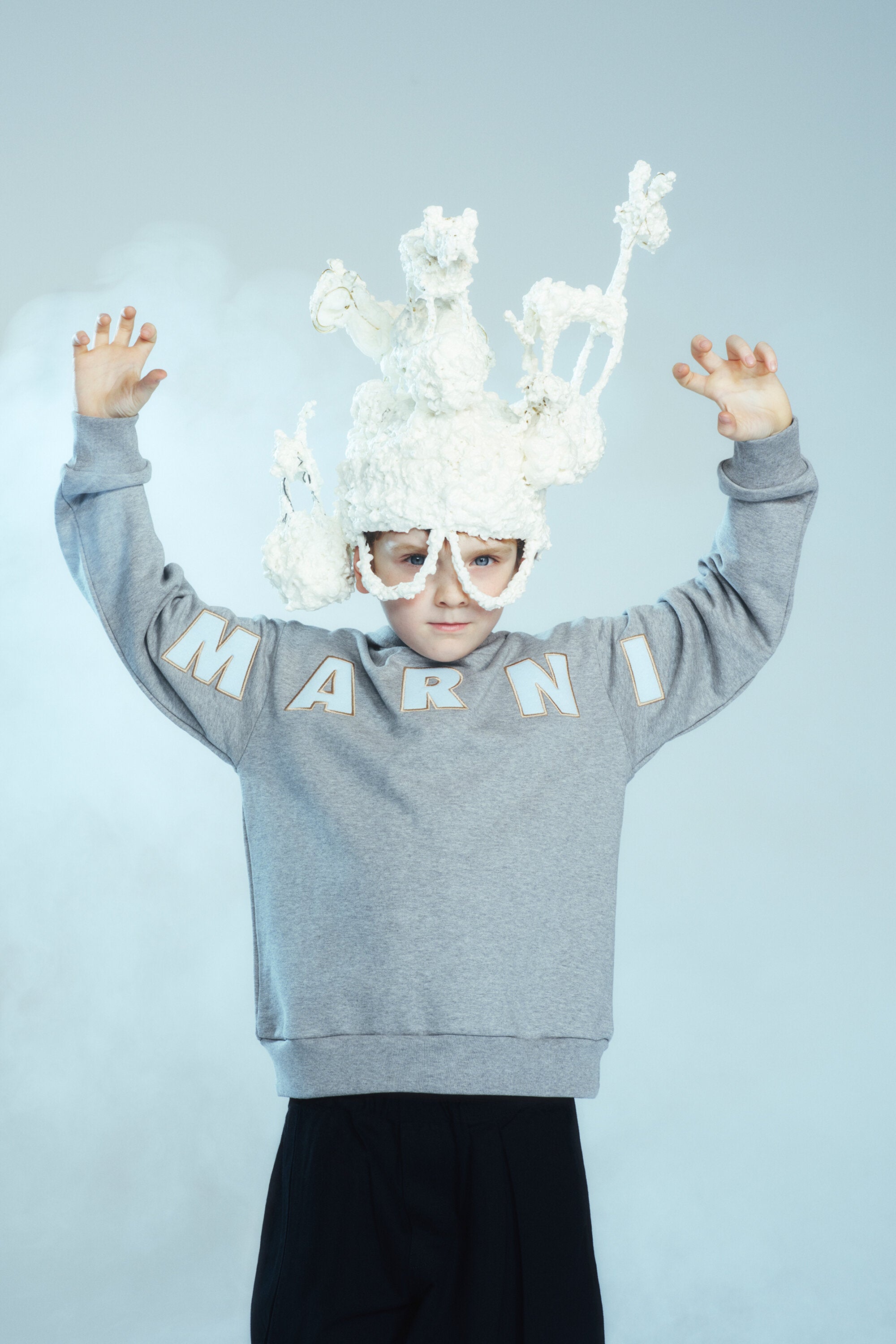 Marniのパッチロゴが刺繍されたフード付きスウェットシャツ