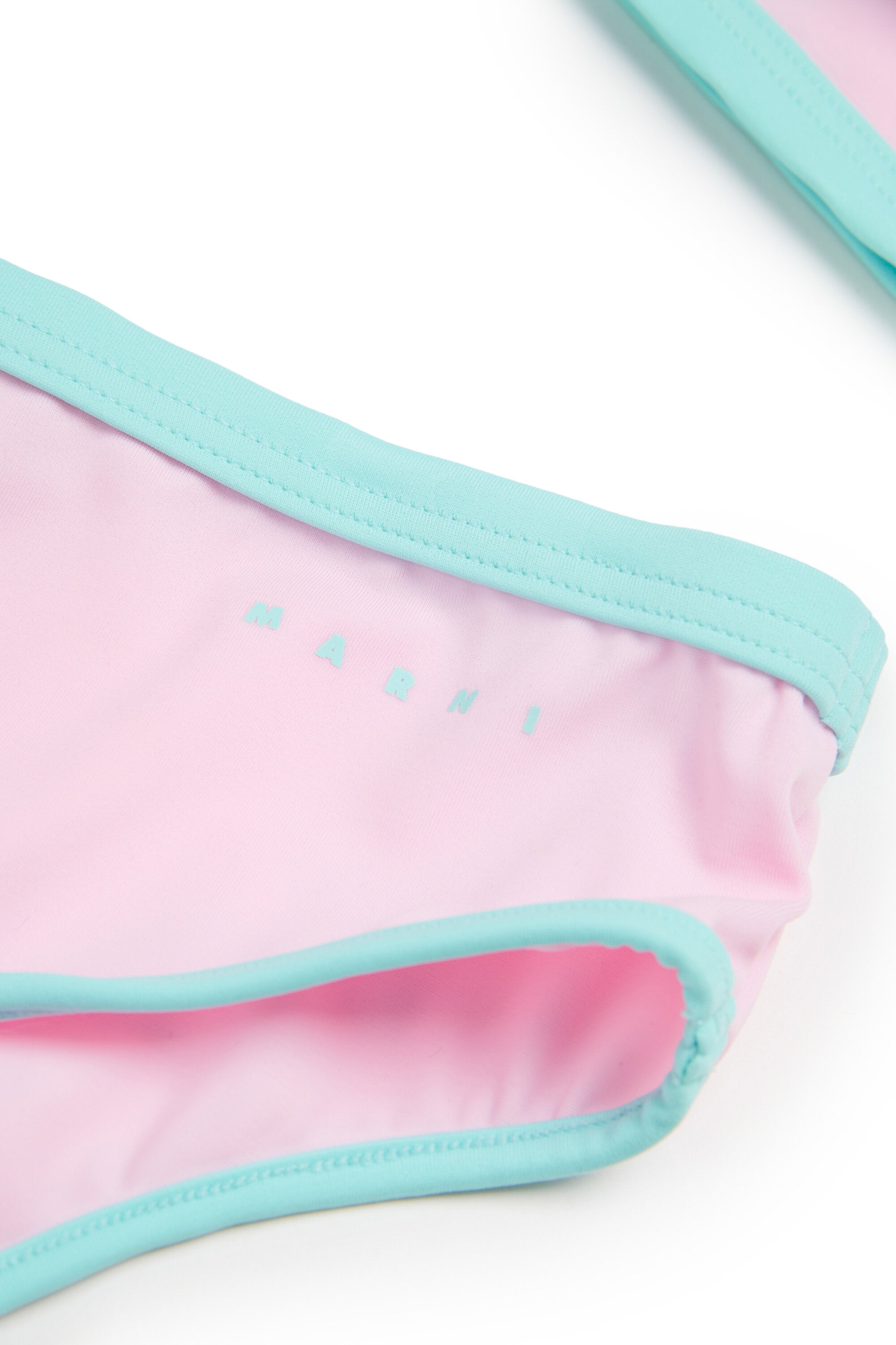 クロスオーバーショルダーストラップビキニ水着