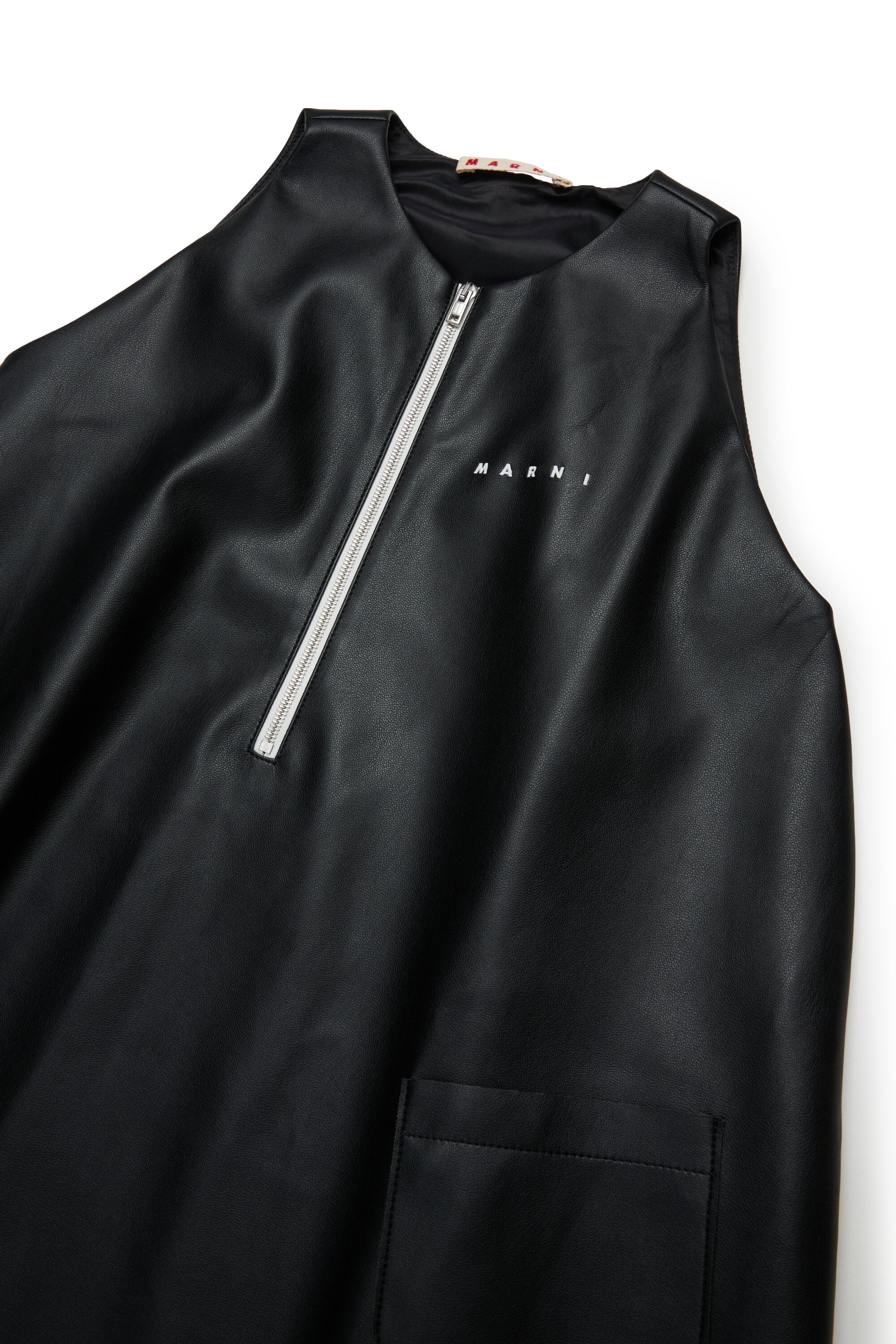 コート地のショート・フレア・ドレス