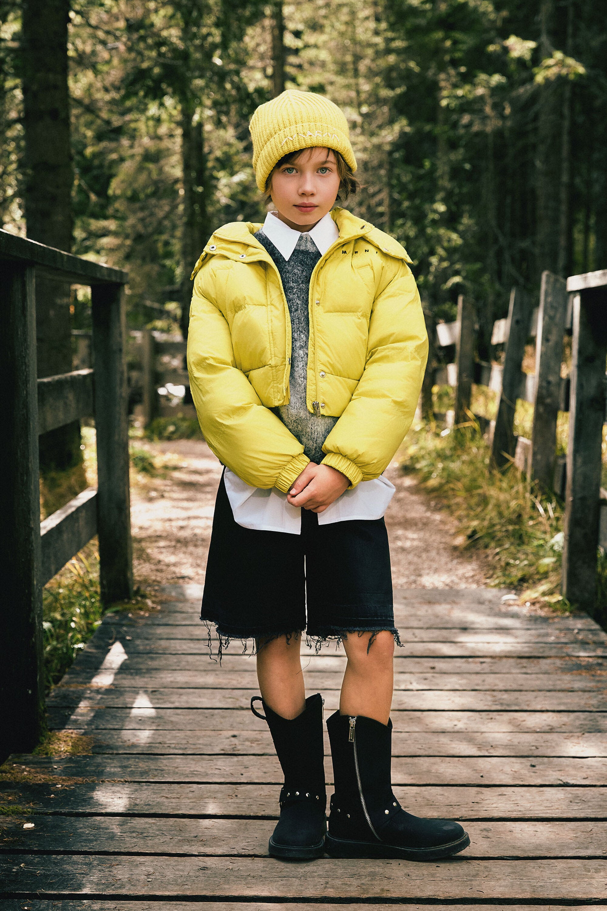 クロップド丈フード付き中わたジャケット