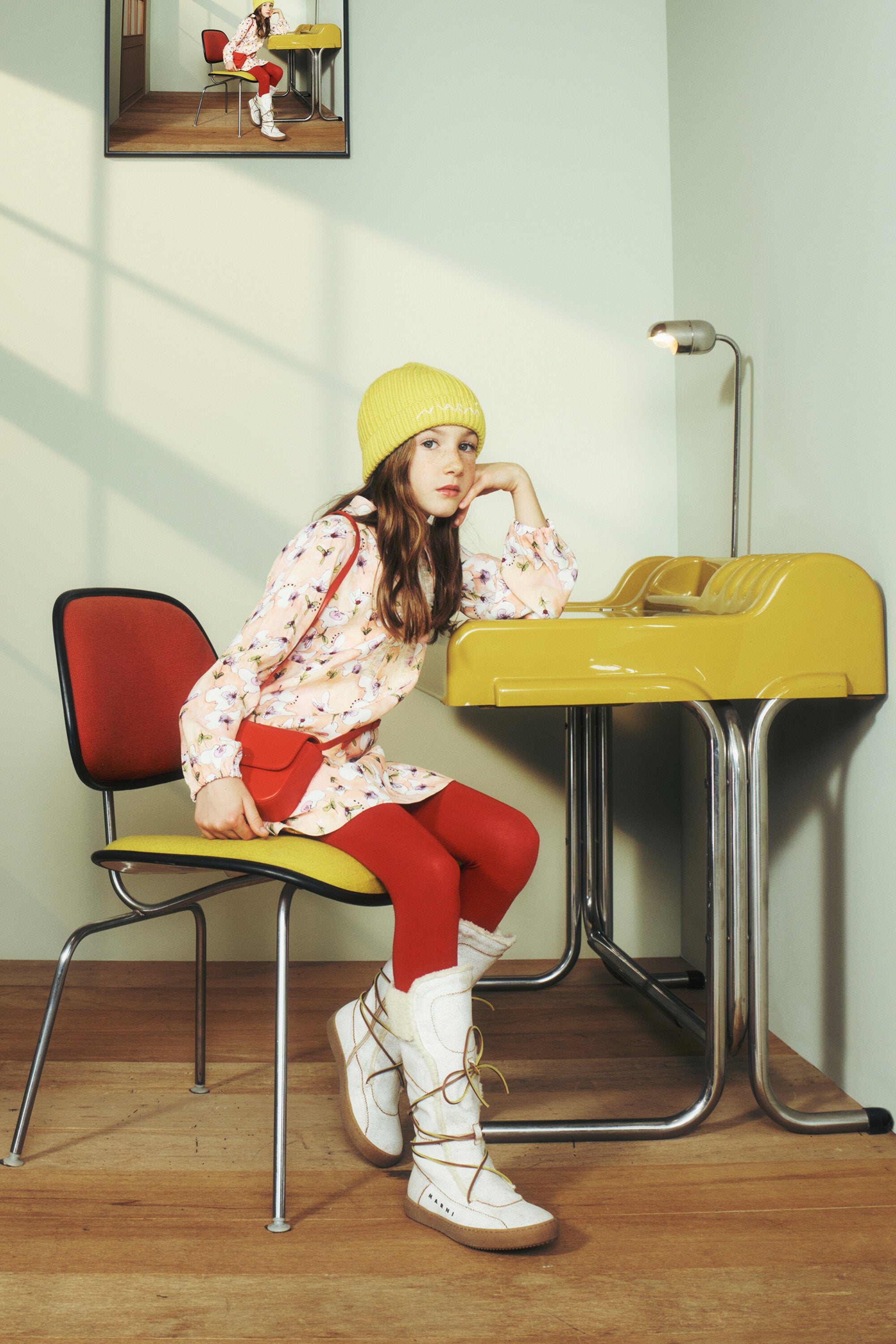 Monet・オールオーバー・サテン・ミニドレス