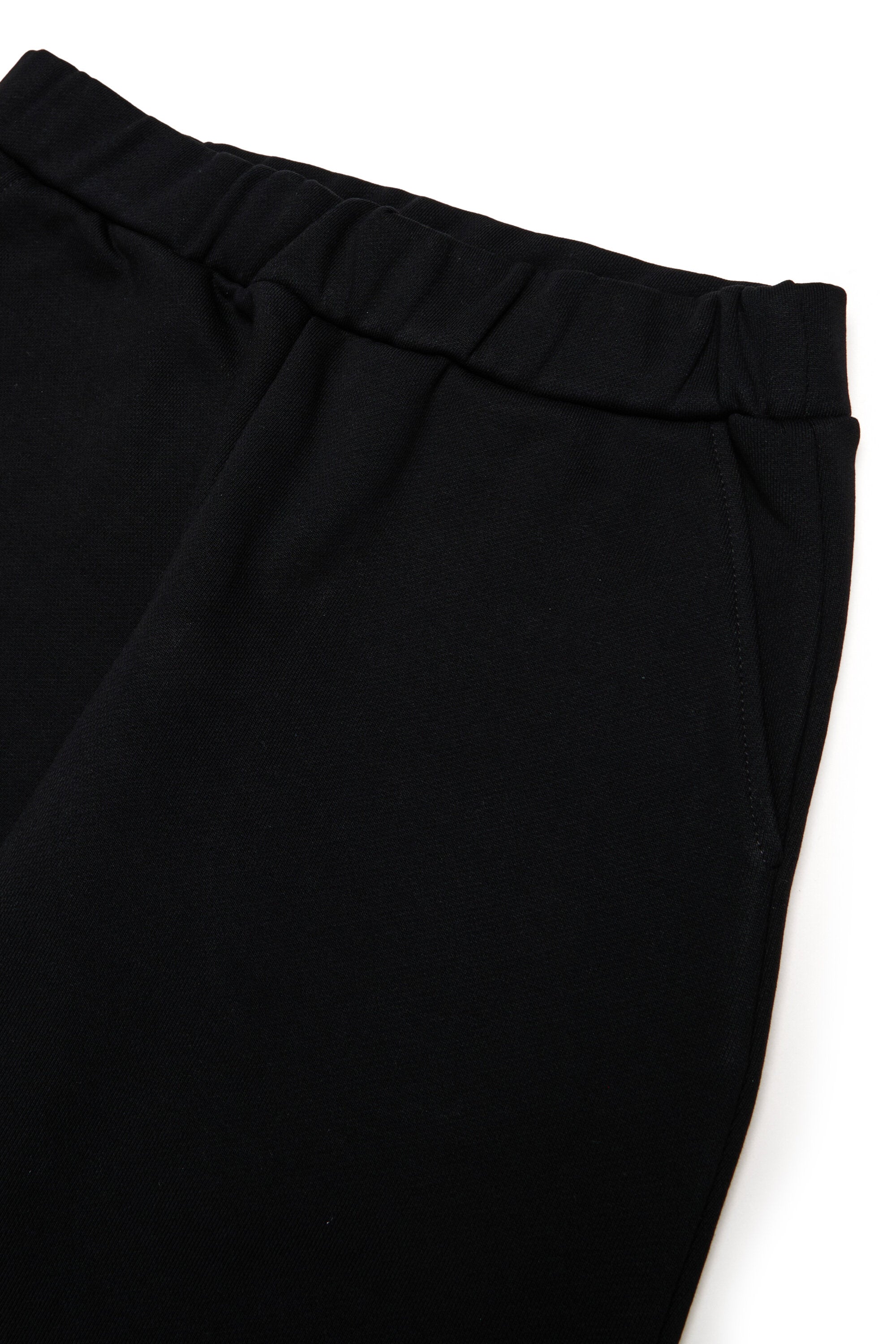 足首に伸縮性のある袖口のフリース・ジョガー・パンツ