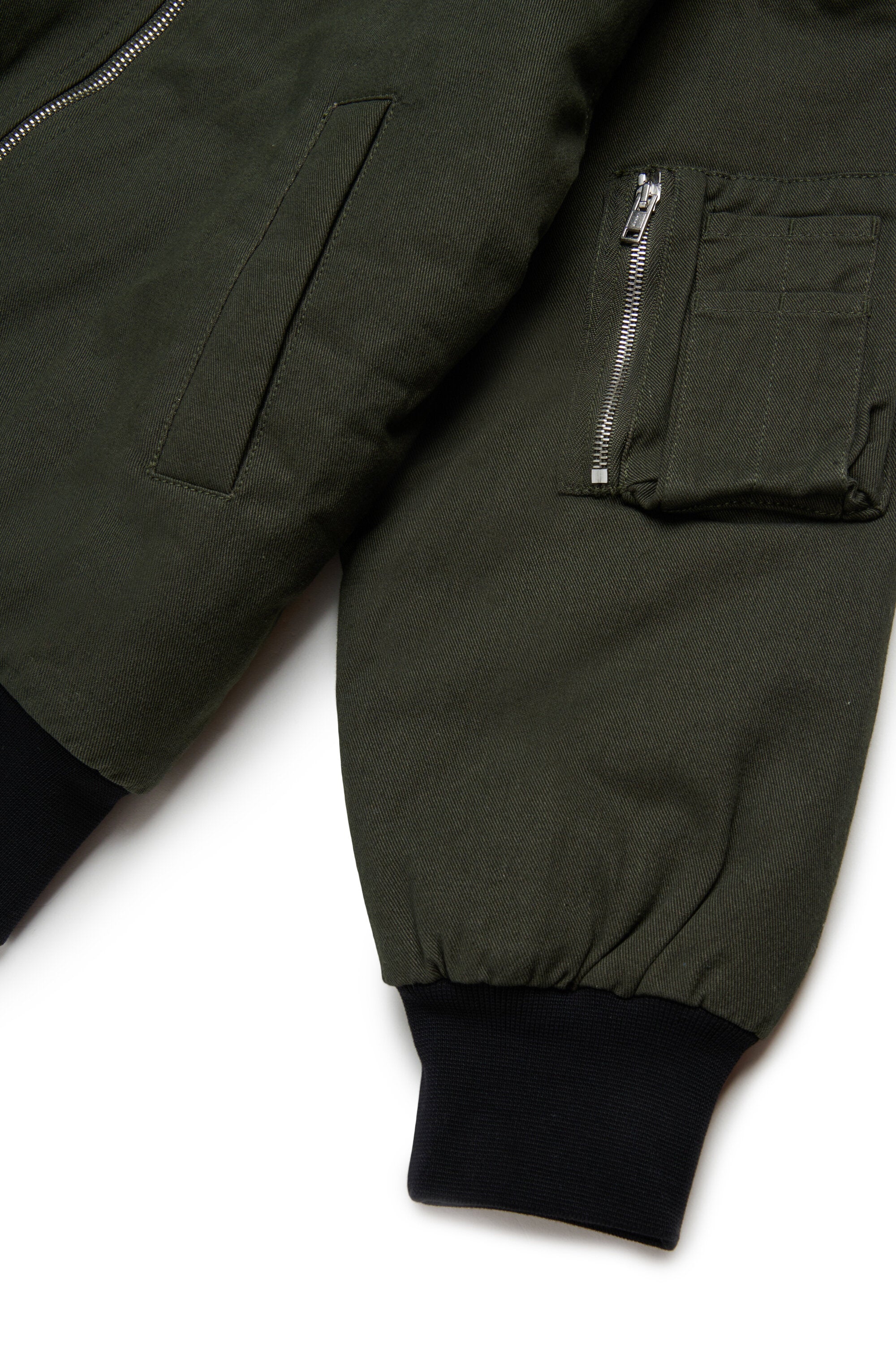 ロゴ入りギャバジン製ボンバージャケット