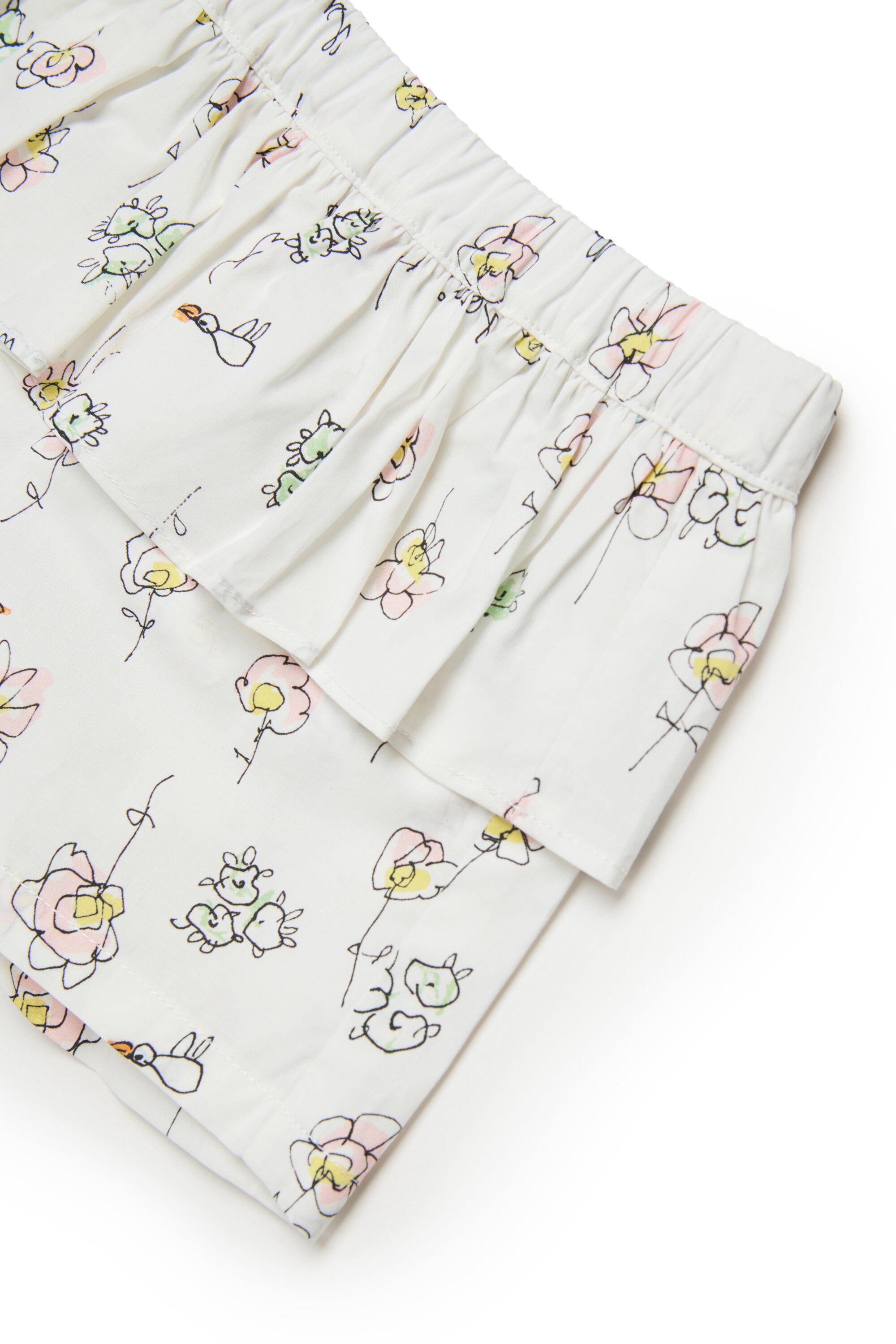 フリル付きフラワープリントショートパンツ