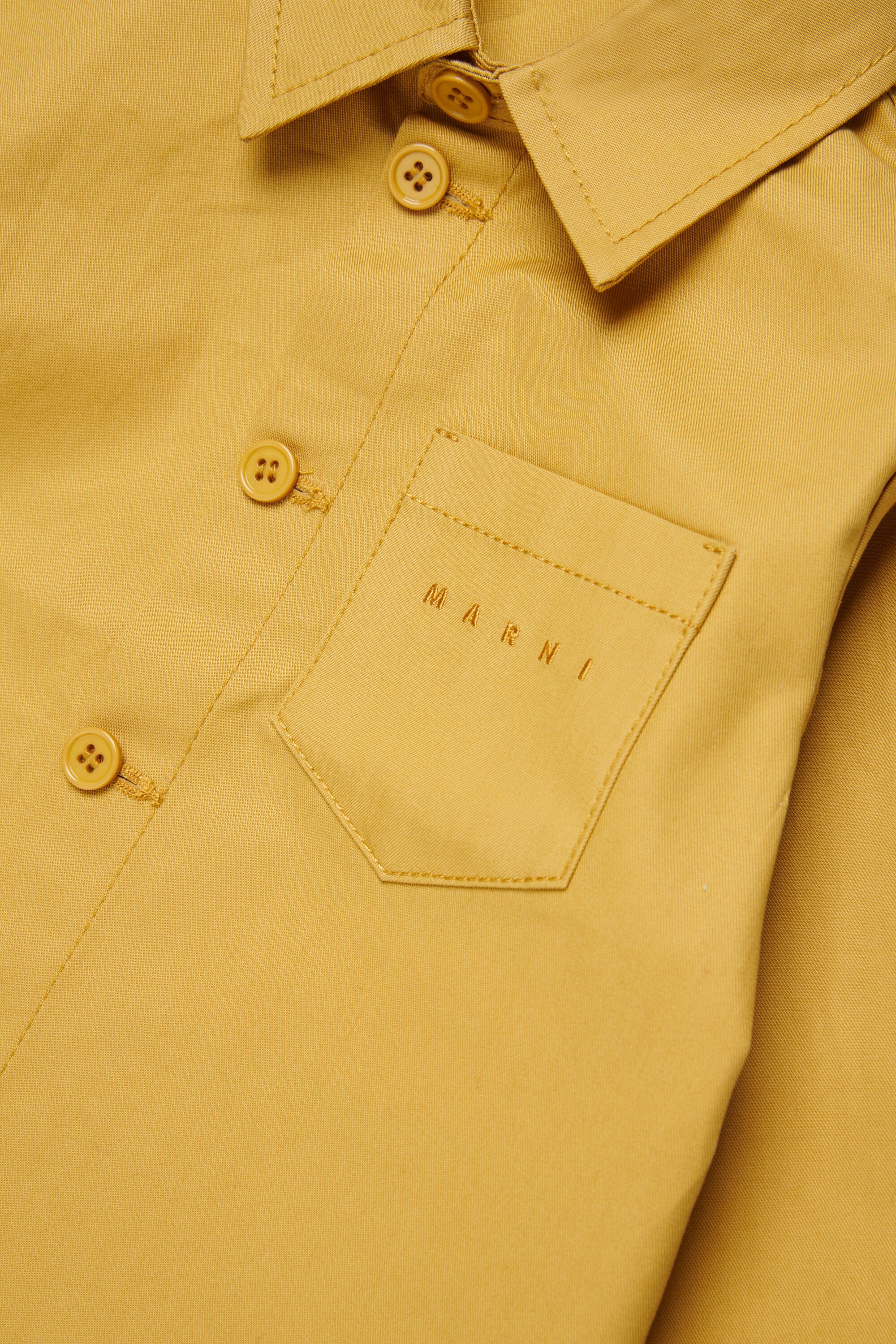 胸ポケット付きシャツジャケット