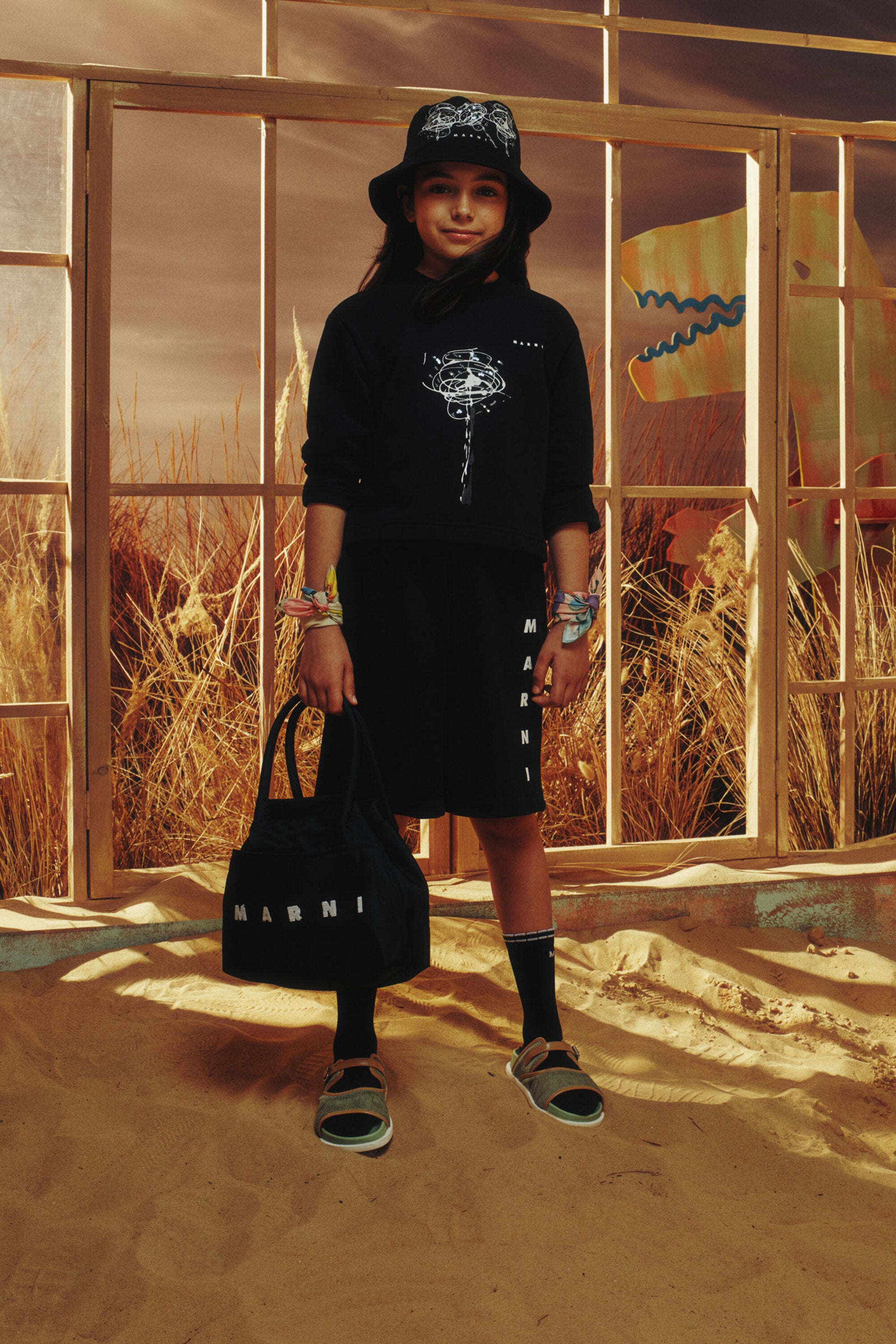 ロゴ入りクルーネックスウェット