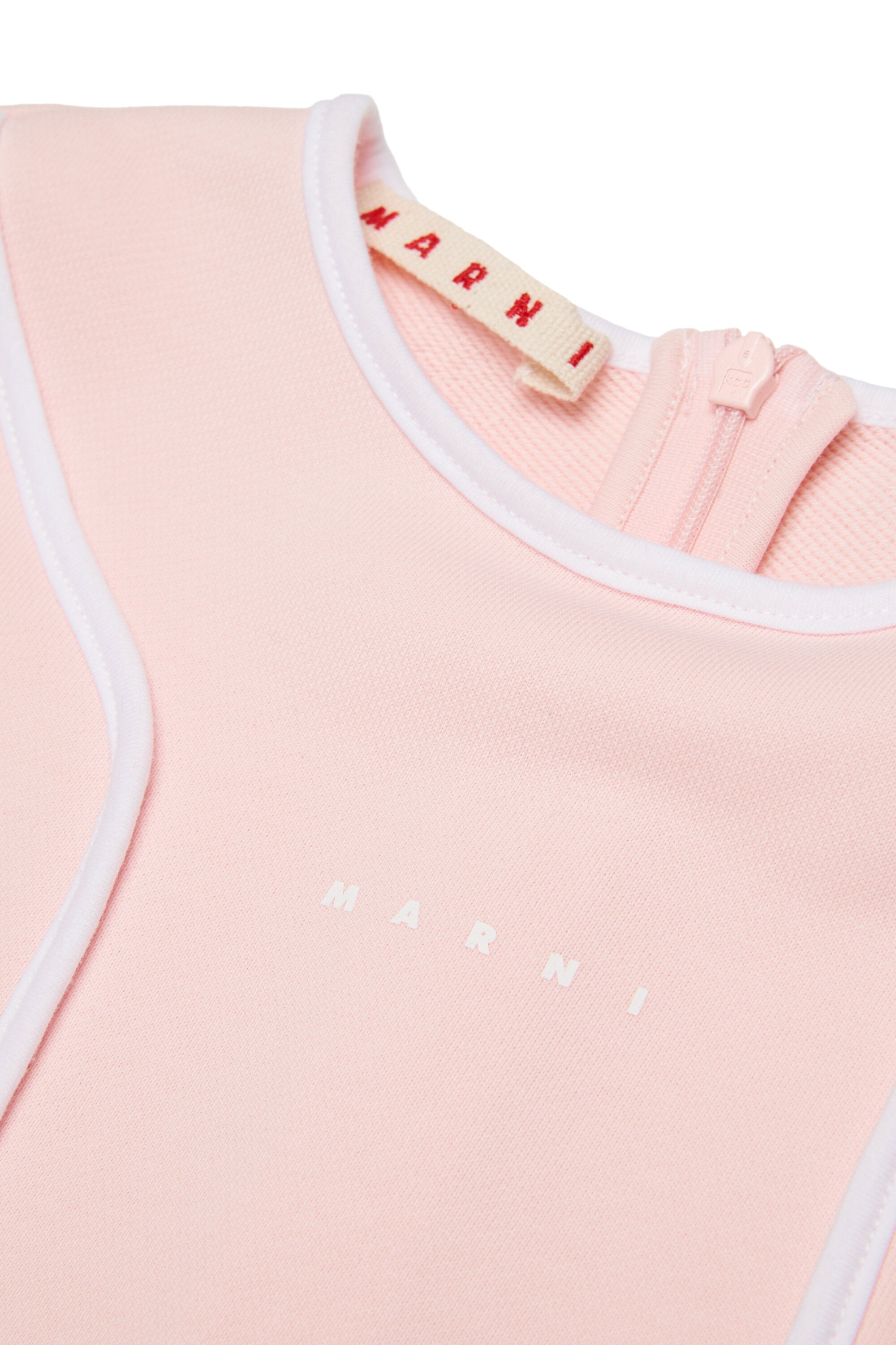 半袖のストレートラインドレス