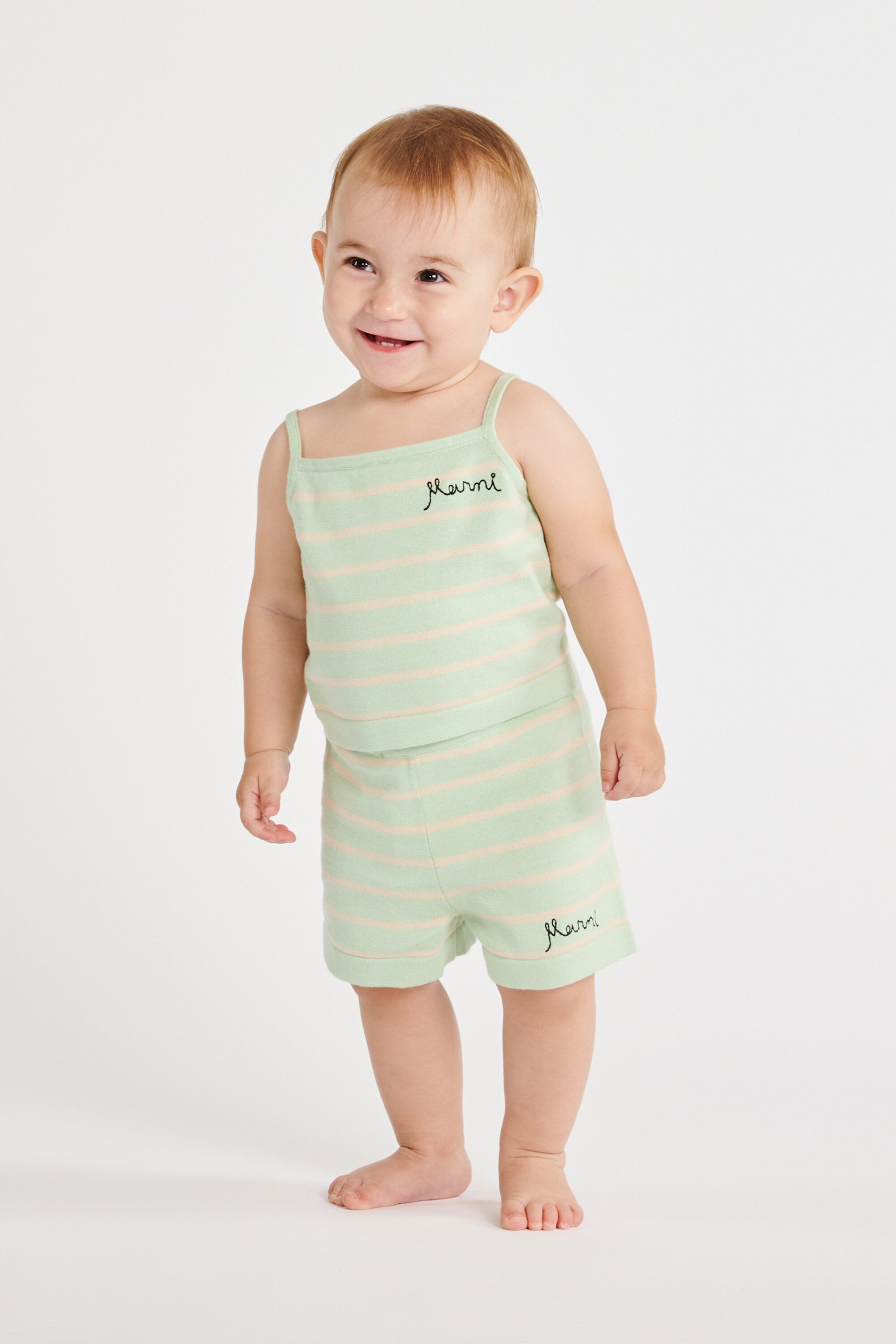 Ribbed top with logo