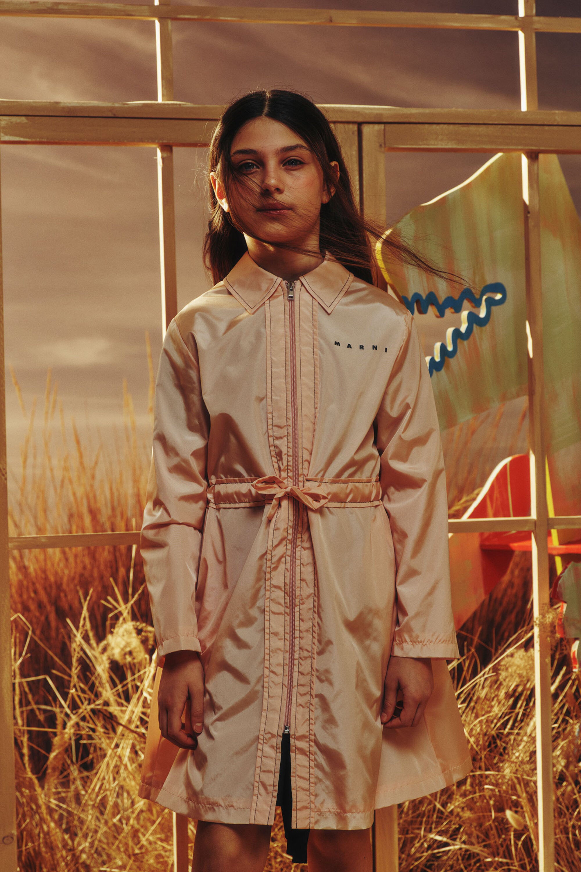 ロゴプリント入りロングジャケット