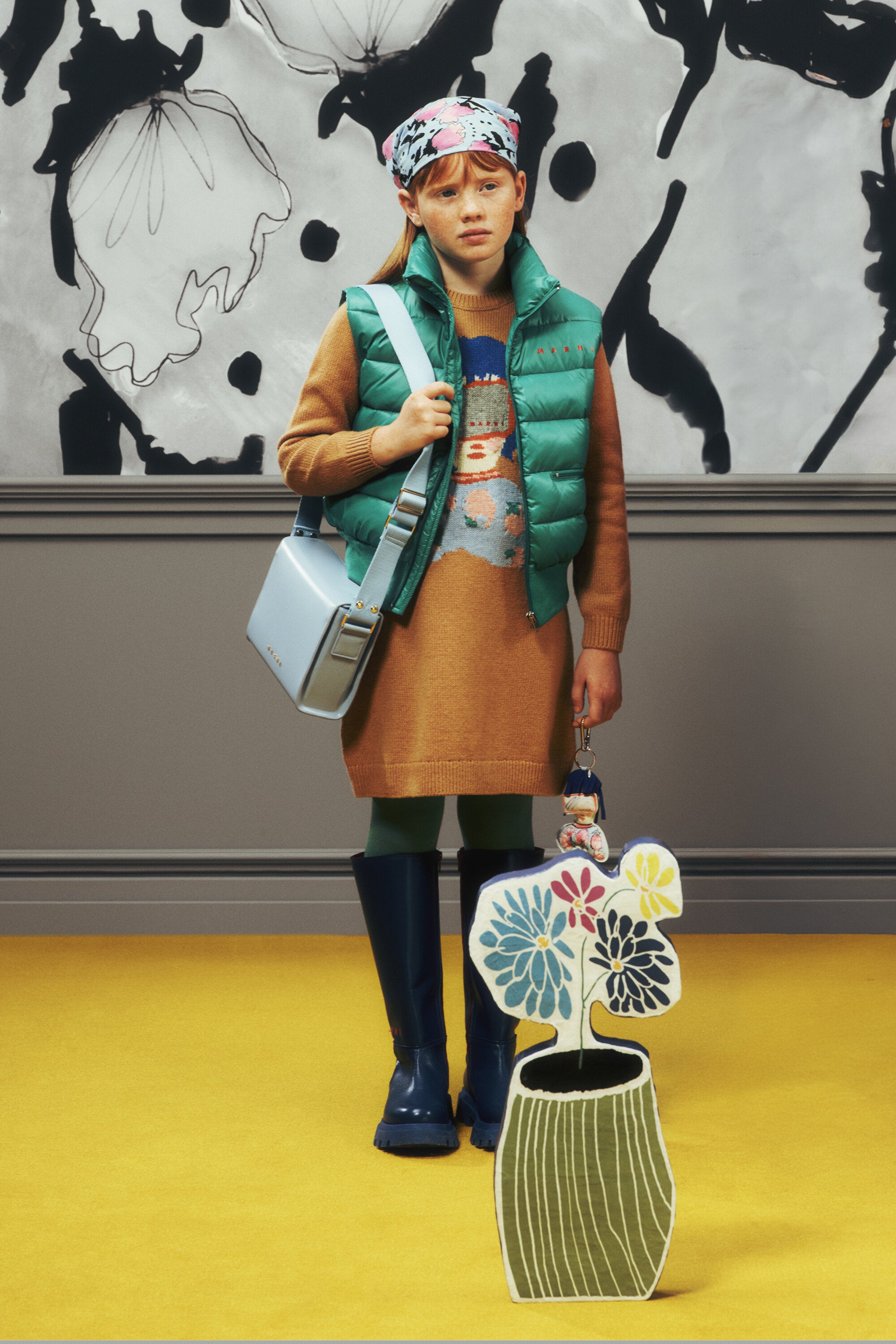 Sleeveless padded jacket