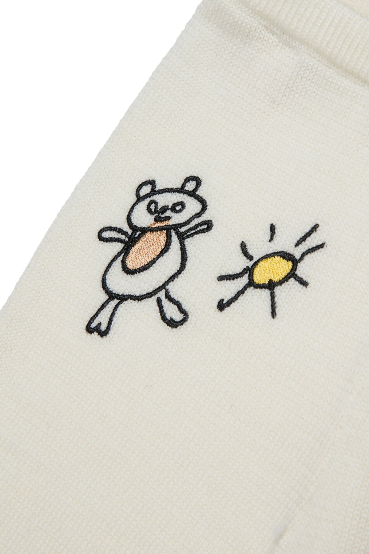 男の赤ちゃん用トラックスーツ、フロントに刺繍入り