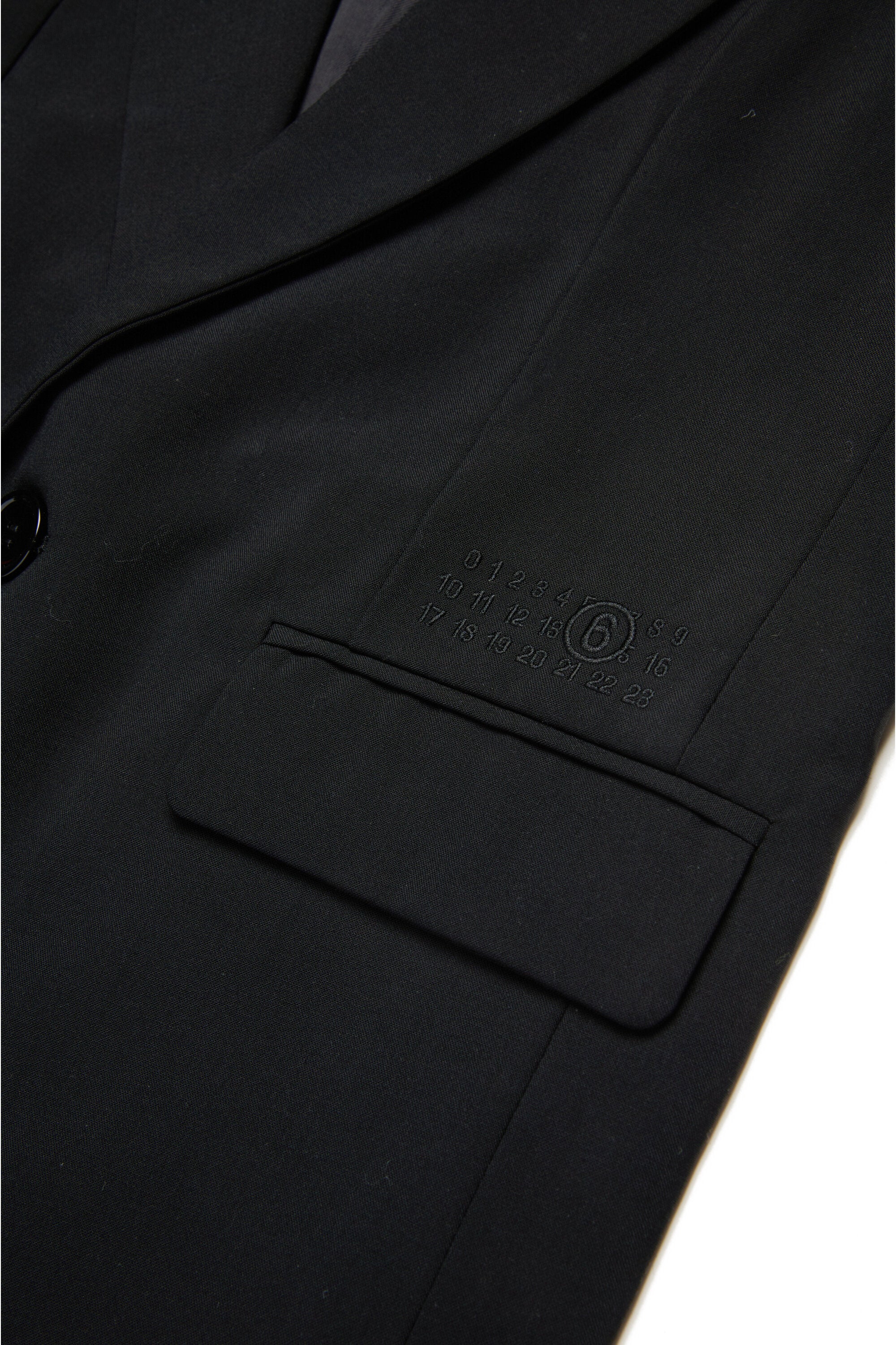 クールウールのフォーマルウエストコート