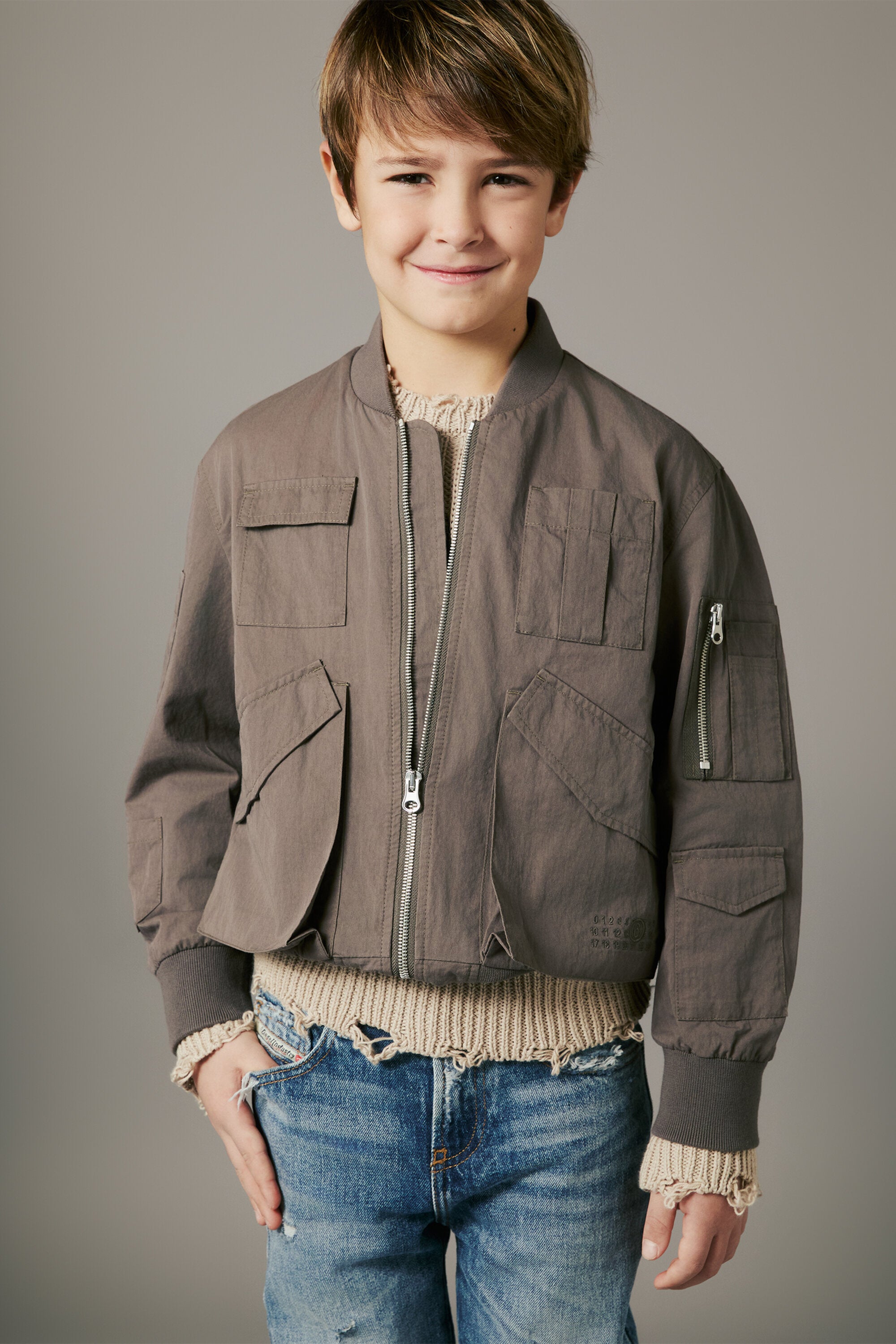 数字ロゴボンバージャケット