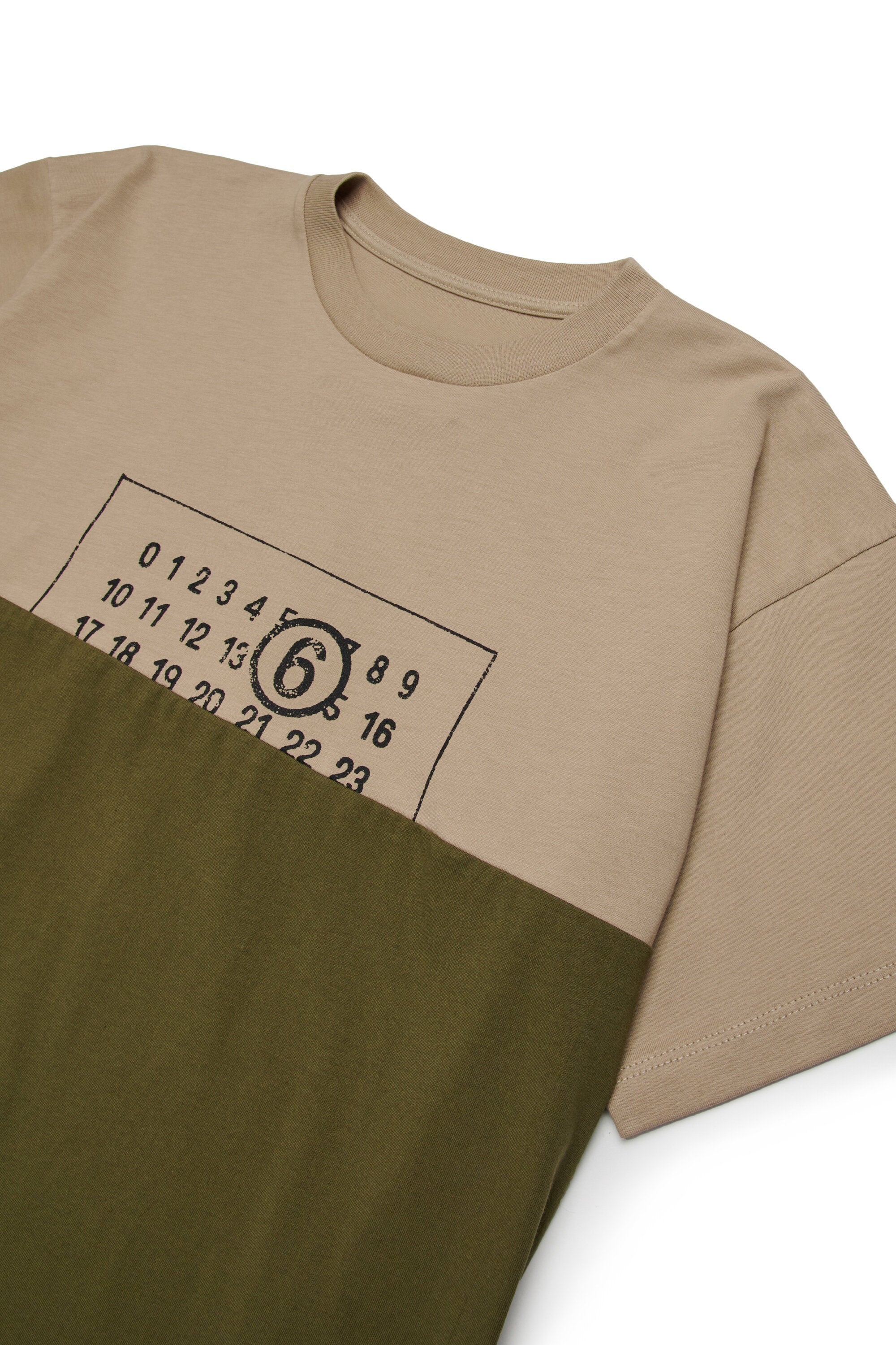 Two-color re-cut jersey T-shirt