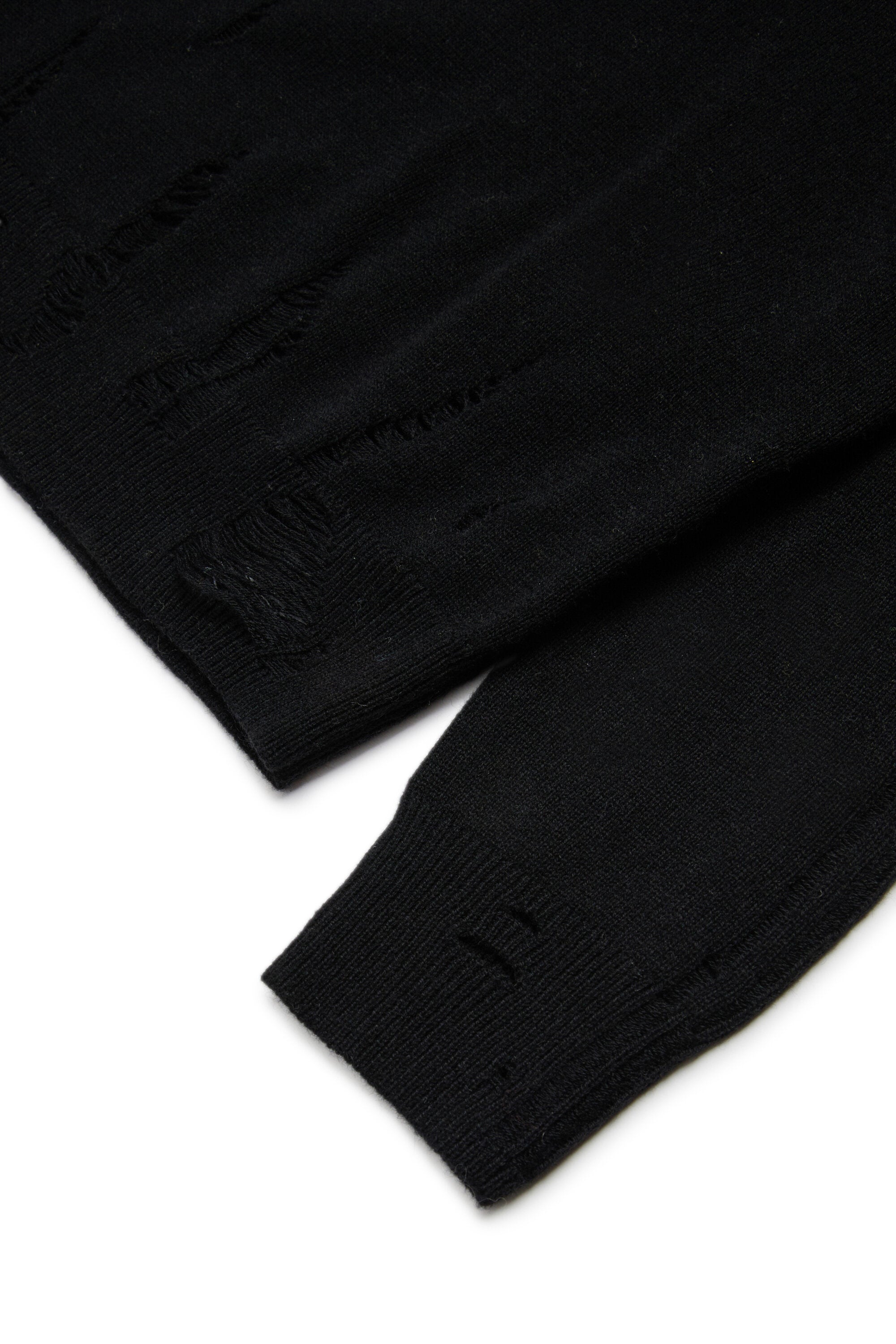 ウール混のプルオーバー。