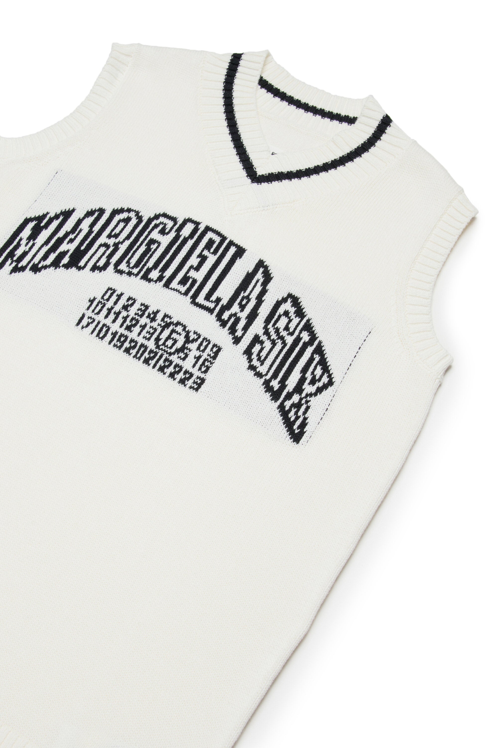 ノースリーブVネックミニドレス