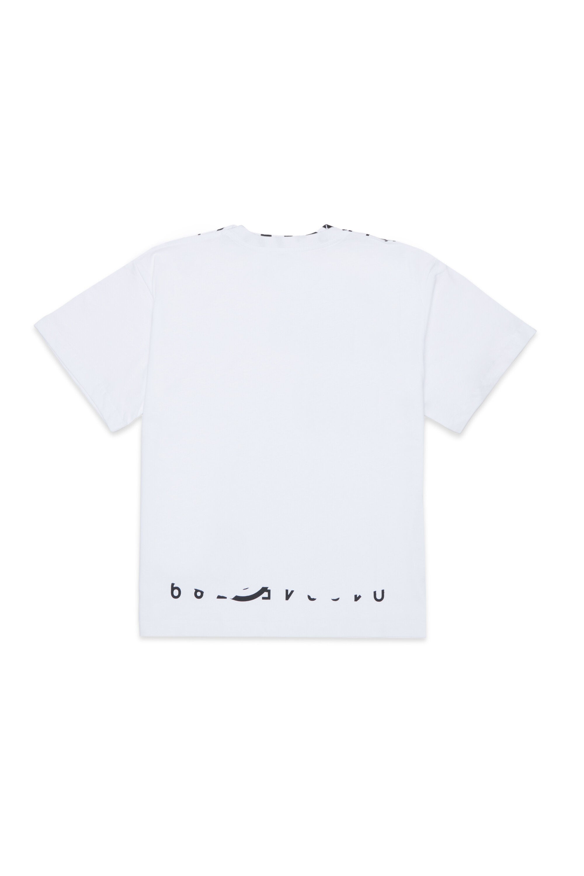 ロゴ入りTシャツ