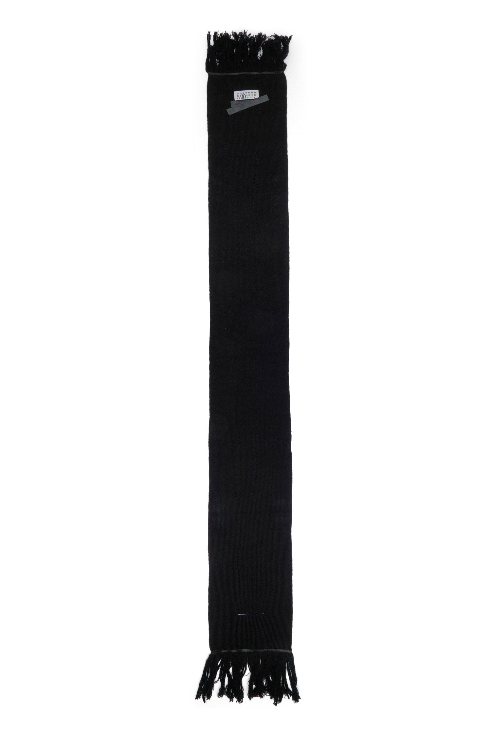 Scarf with logo and fringes