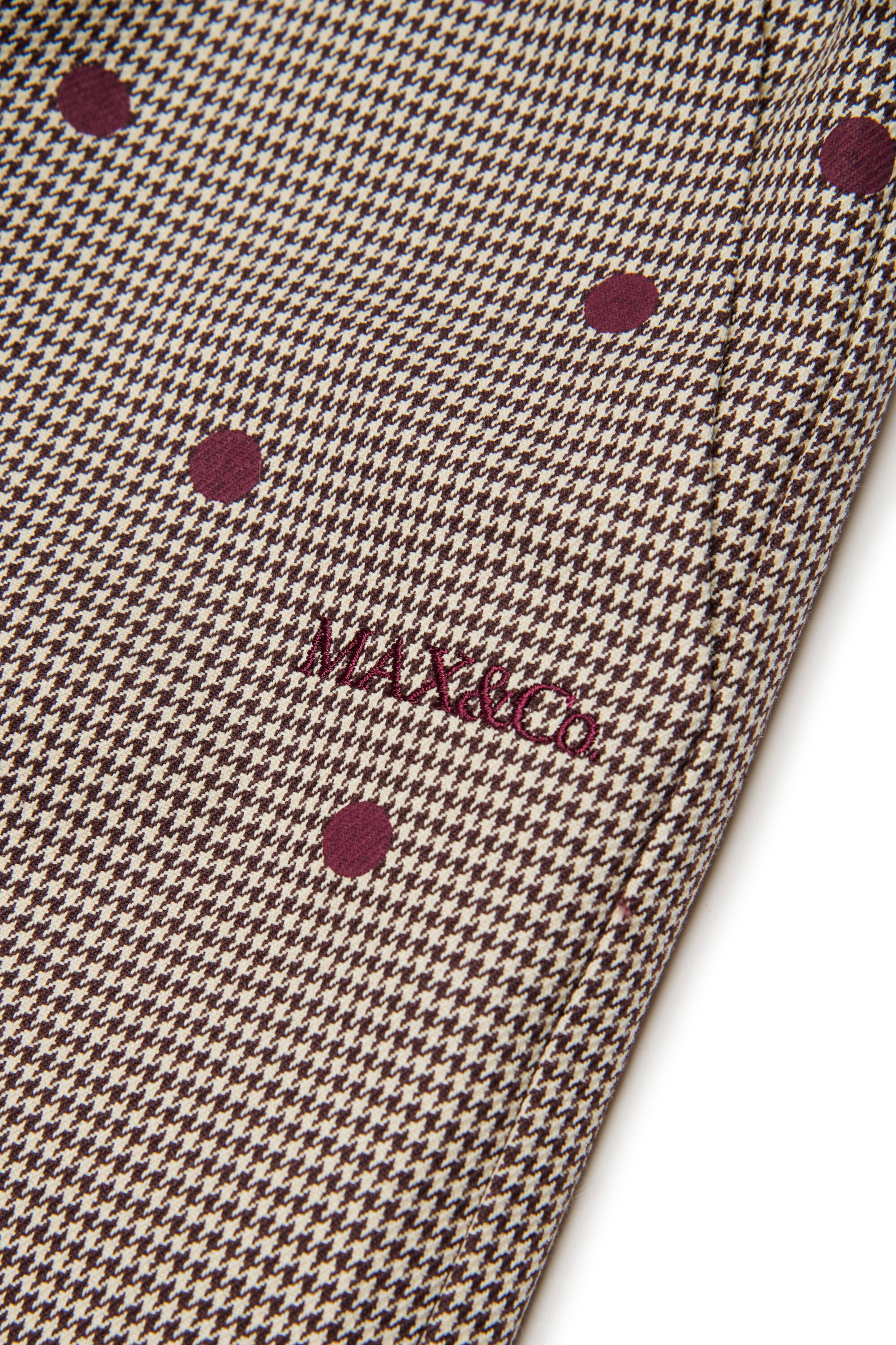 水玉模様の千鳥格子のストレートパンツ