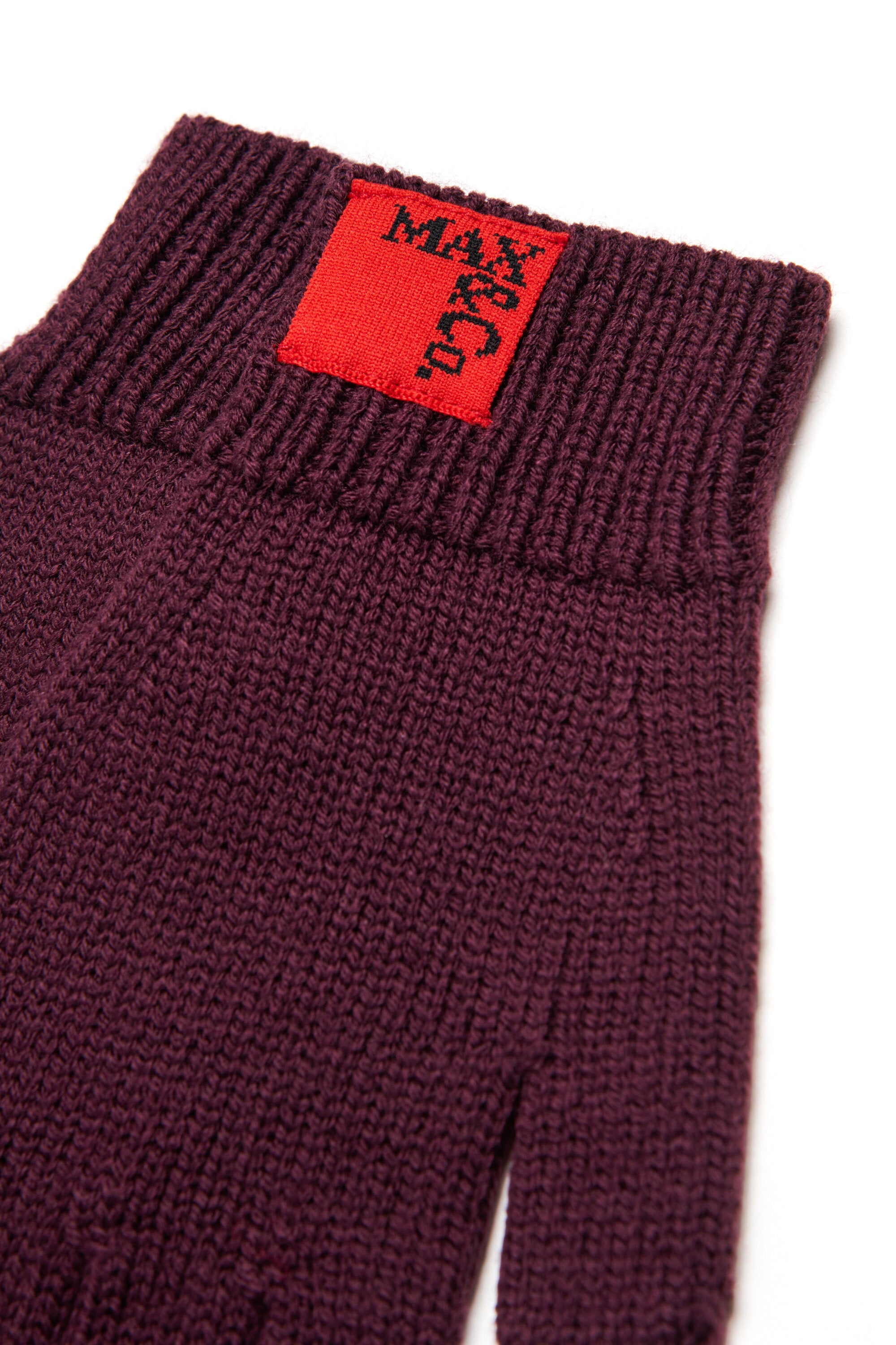 Wool blend gloves with patch