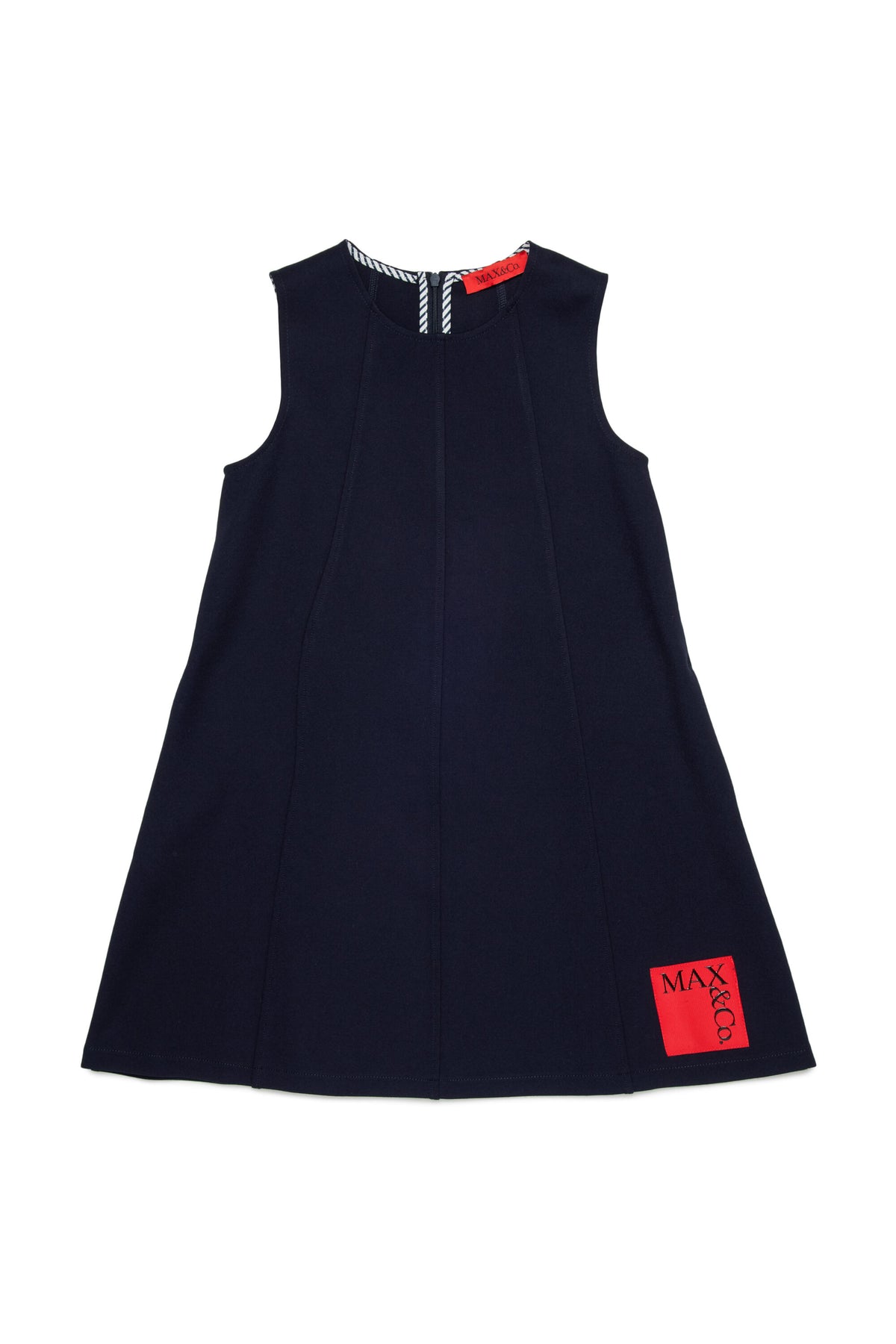 ロゴ入りノースリーブドレス