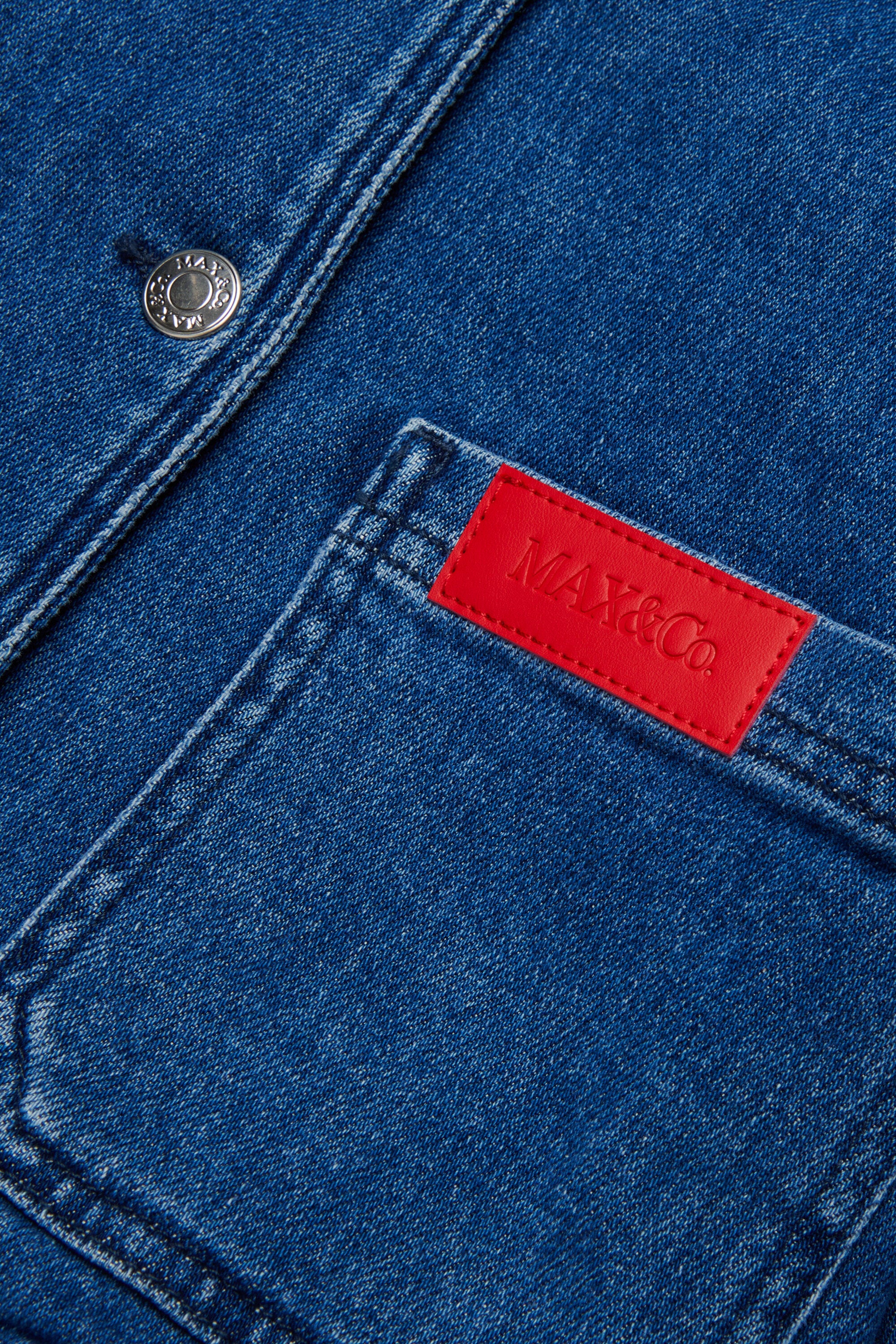 ロゴ入りデニムブレザージャケット