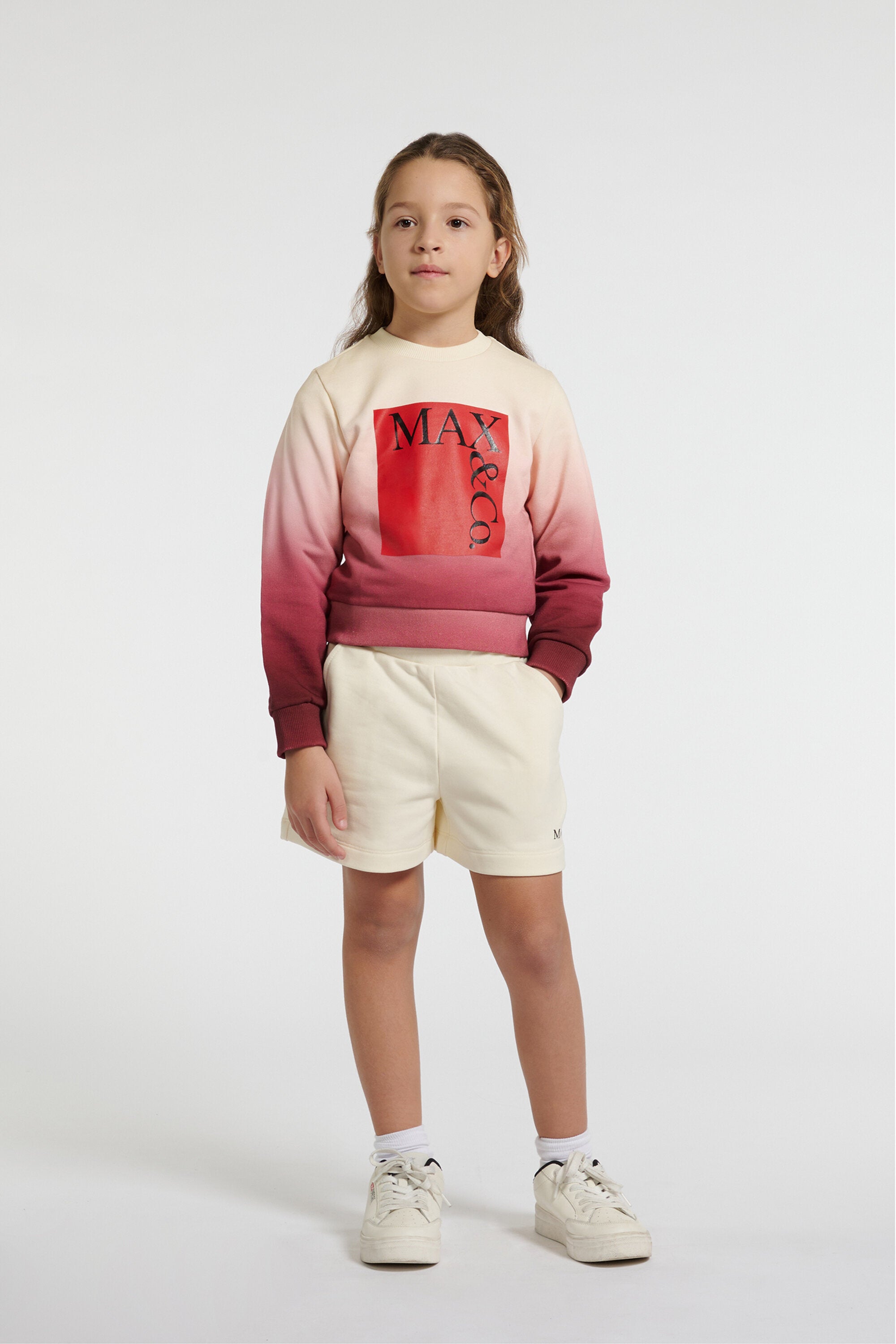 ロゴ入りクルーネックスウェット