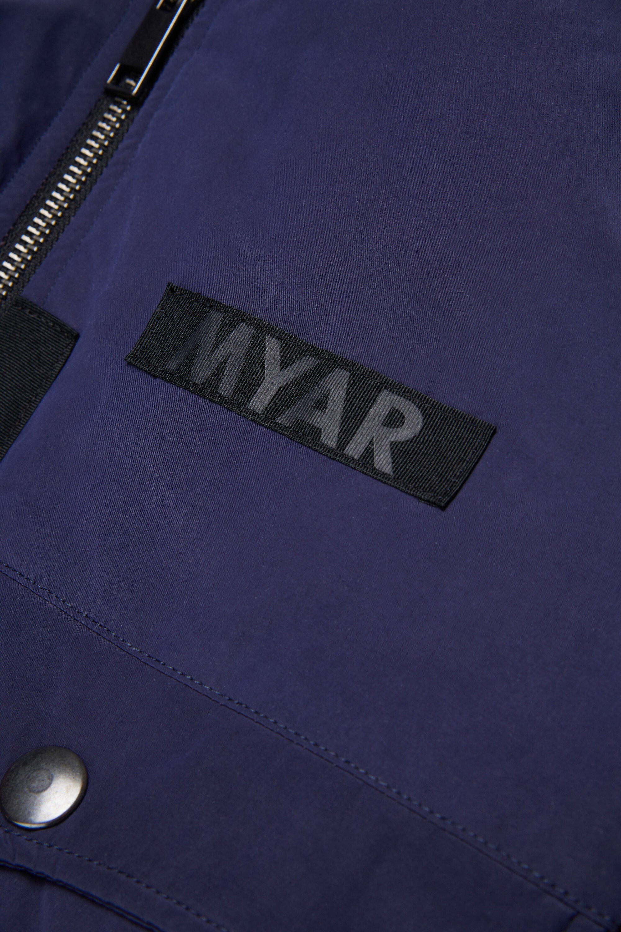 カモフラージュボンバージャケット