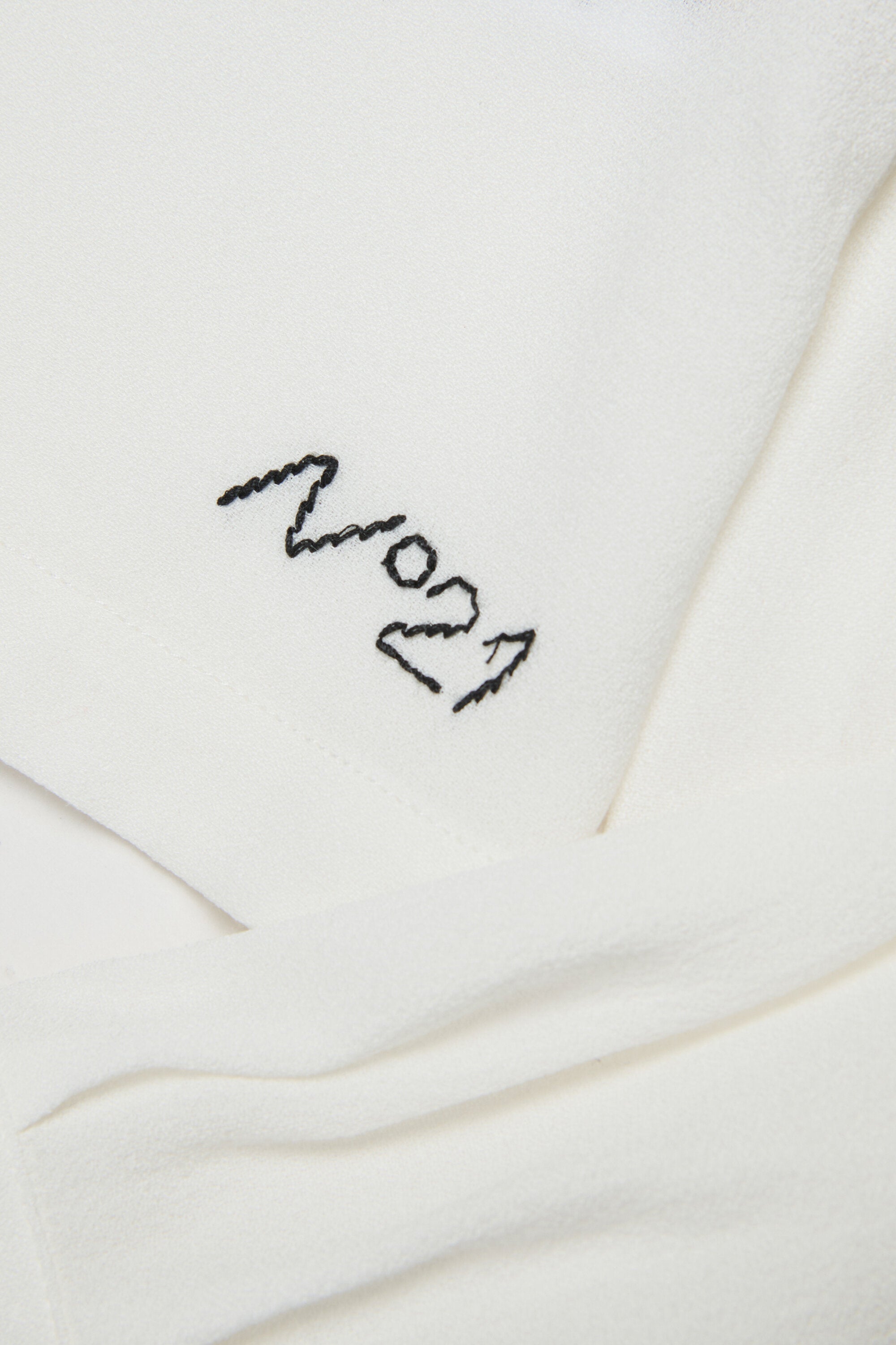 Crepe shirt with bow