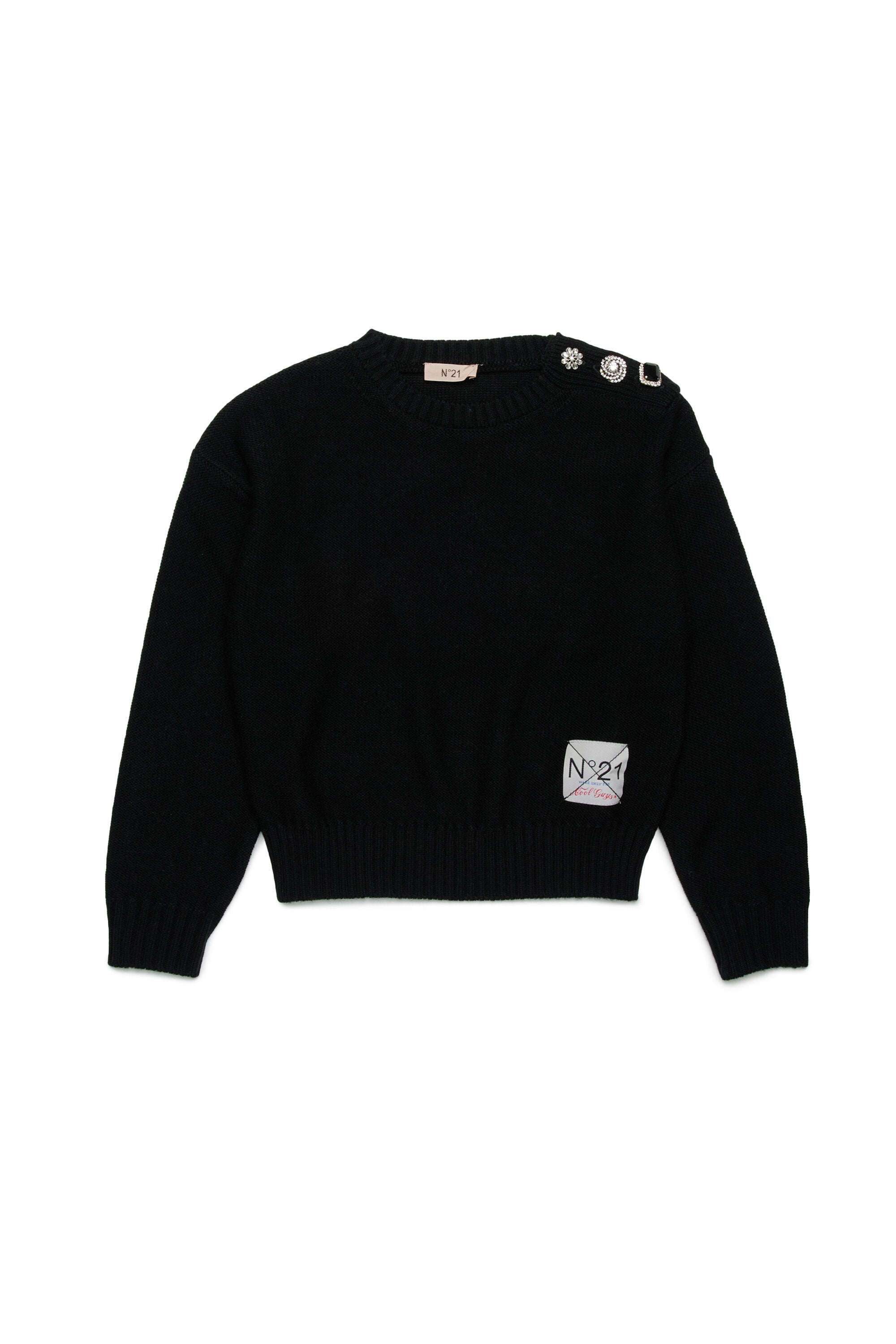 ジュエルボタンのウール混プルオーバー