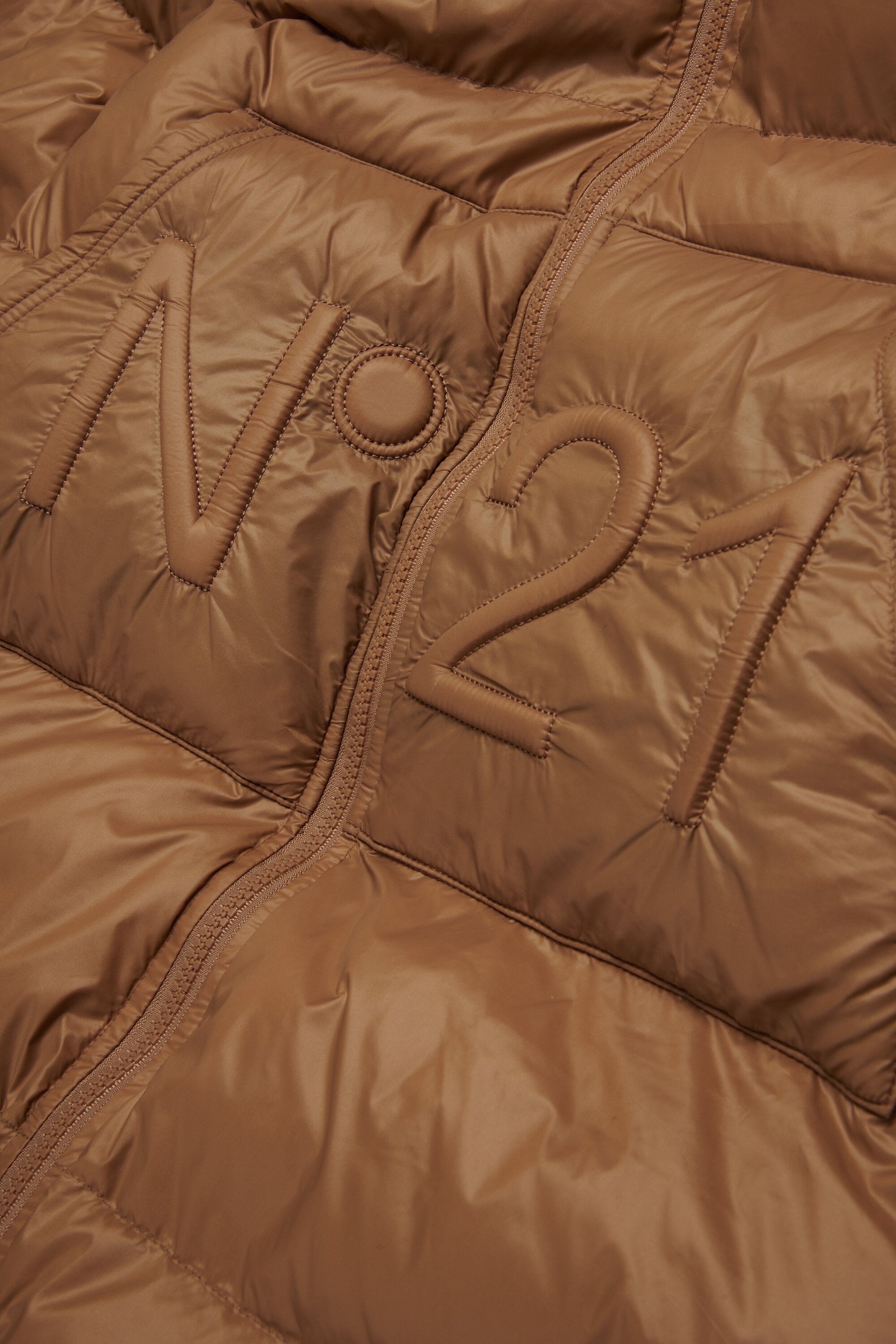 アシンメトリーボトムの中わた入りロングジャケット