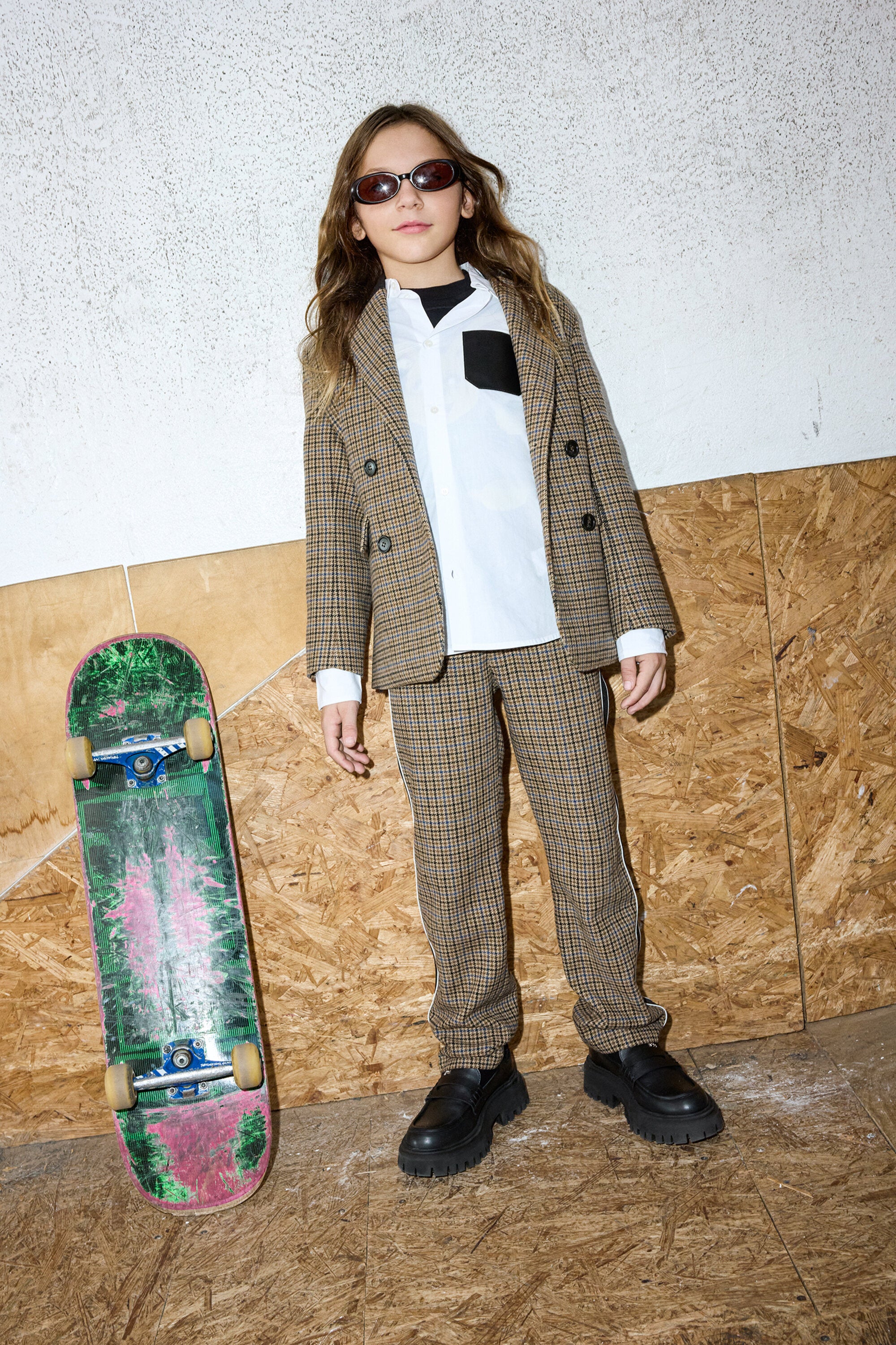 ハリスツイードのストレートパンツ