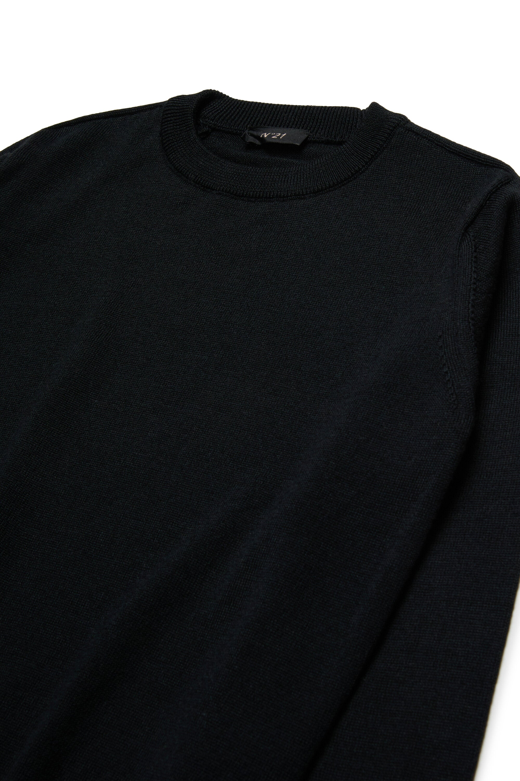 ブランドロゴ入りウール混プルオーバー