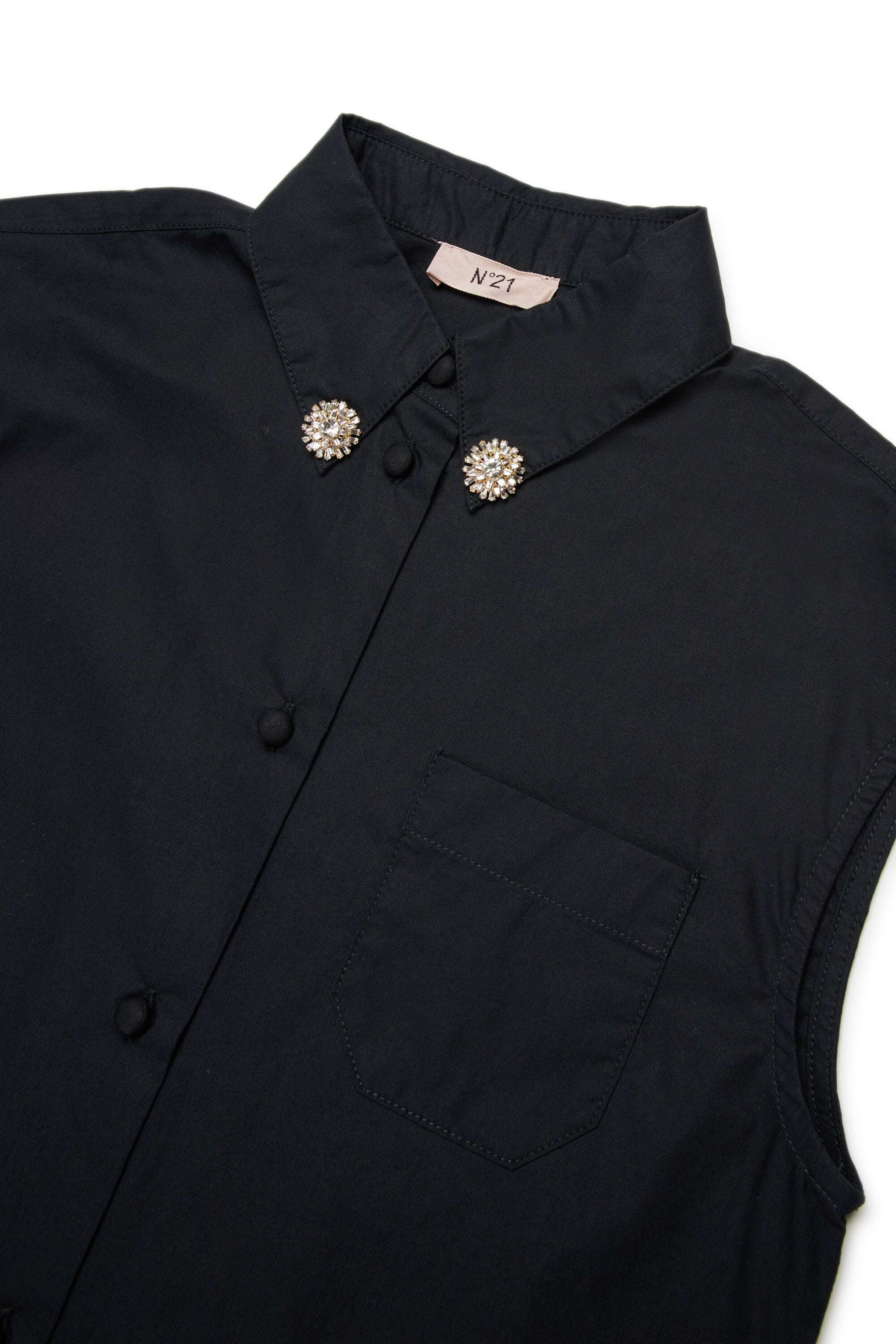 Sleeveless shirt with logo