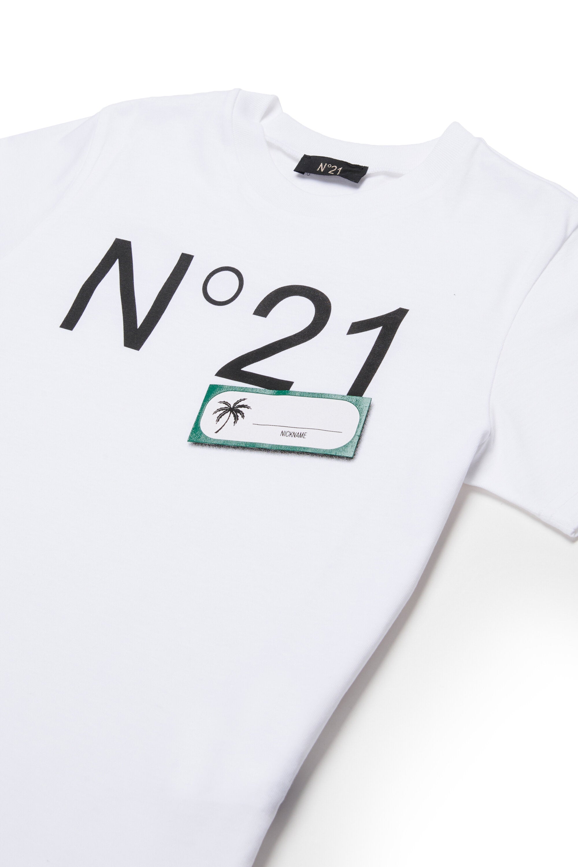 フロントロゴ入りTシャツ