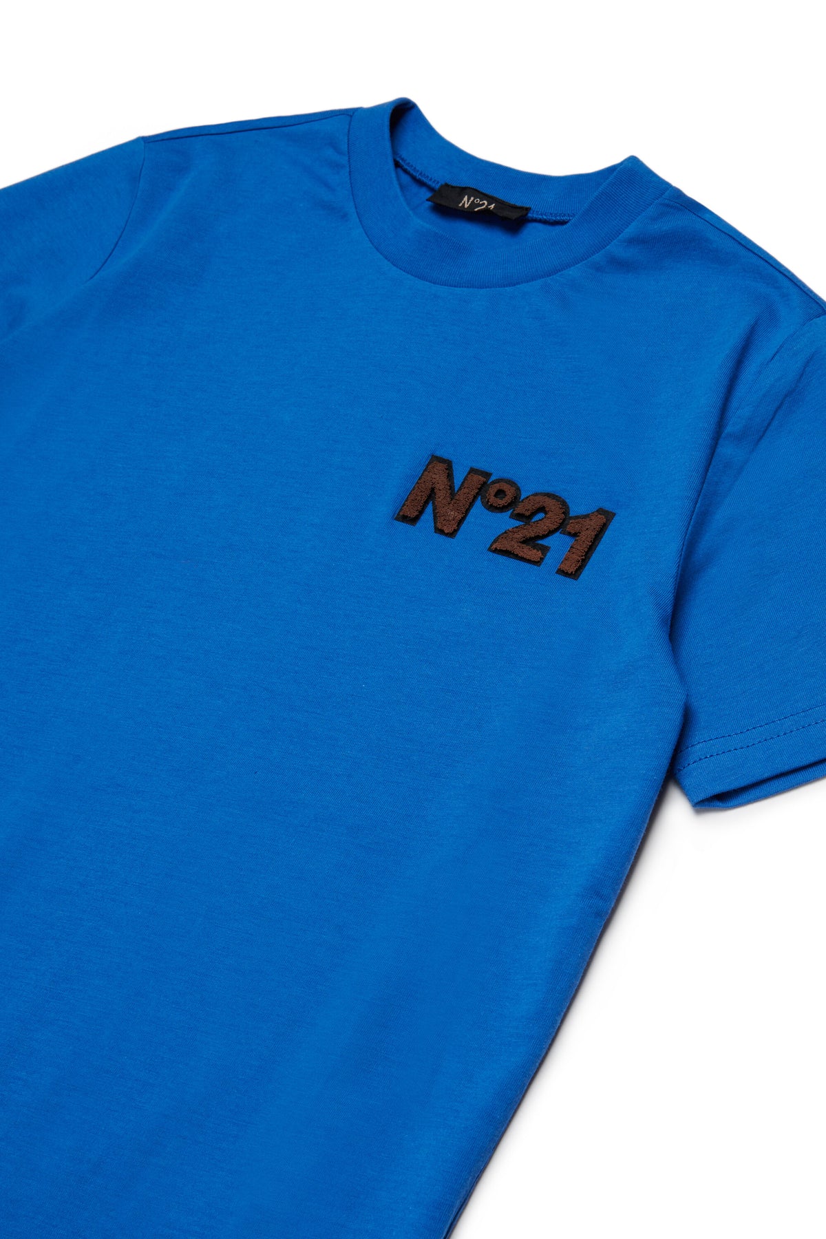 ロゴ入りTシャツ