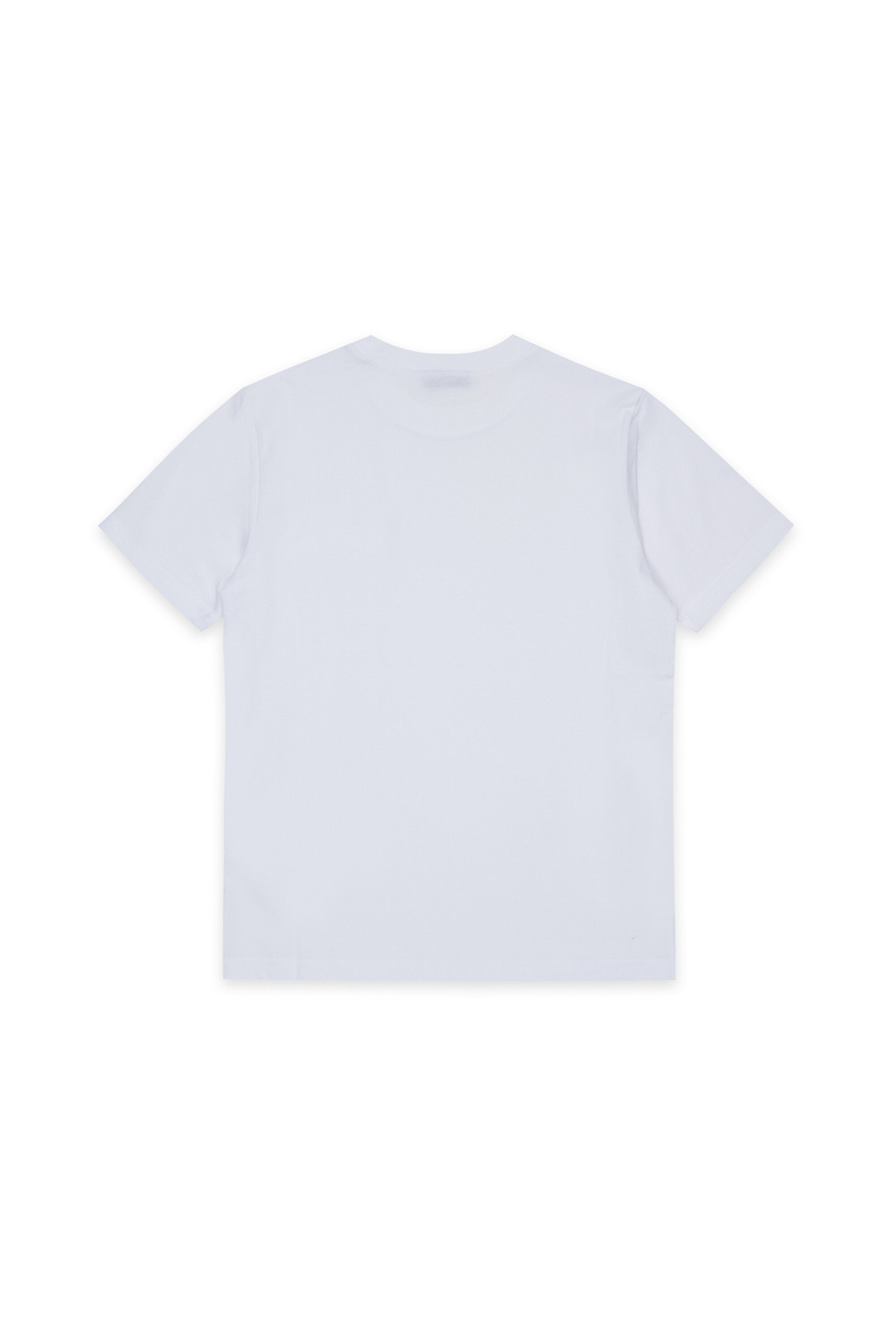 フロントにグラフィックプリントのTシャツ