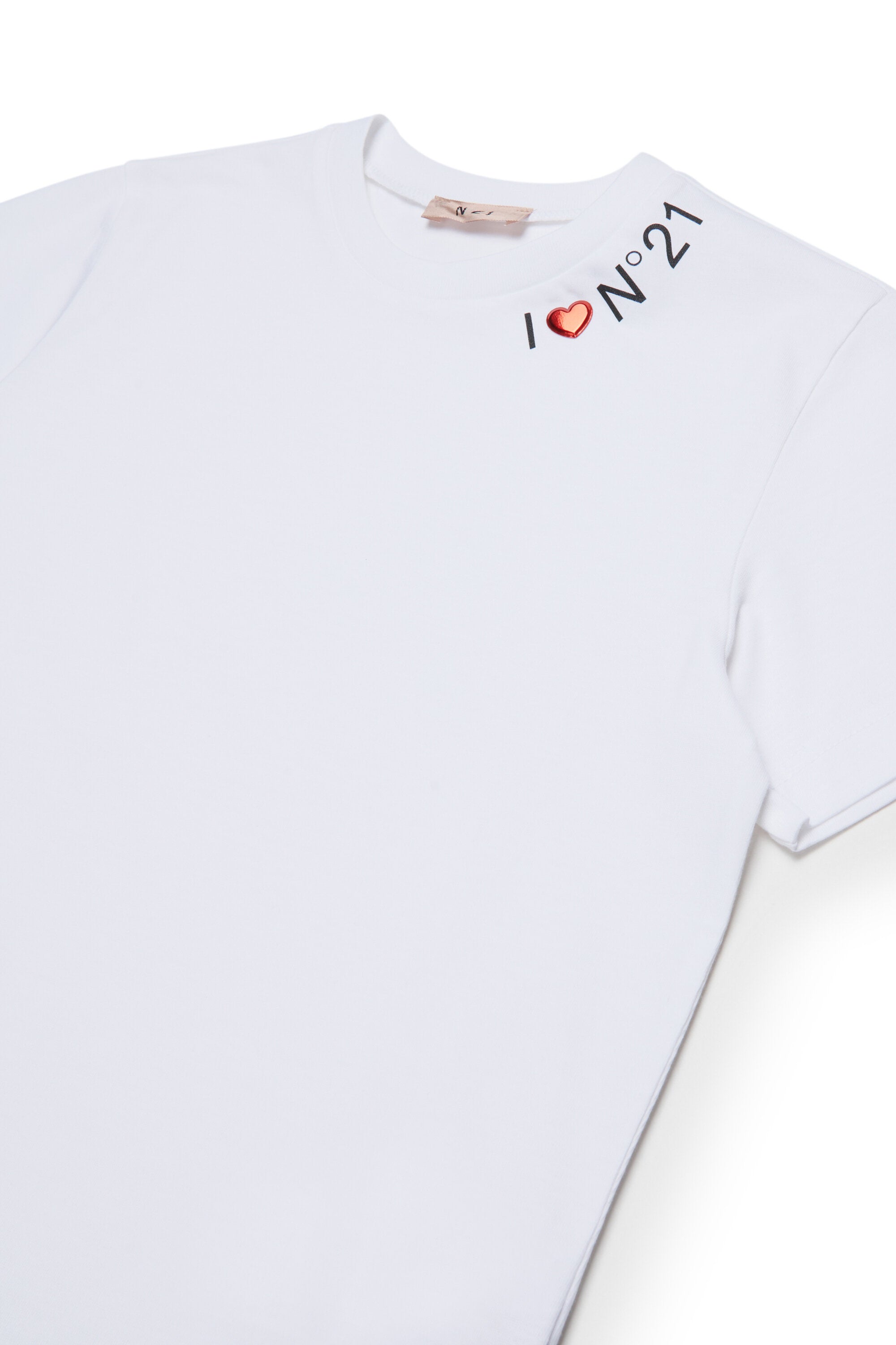 ロゴ付きTシャツ