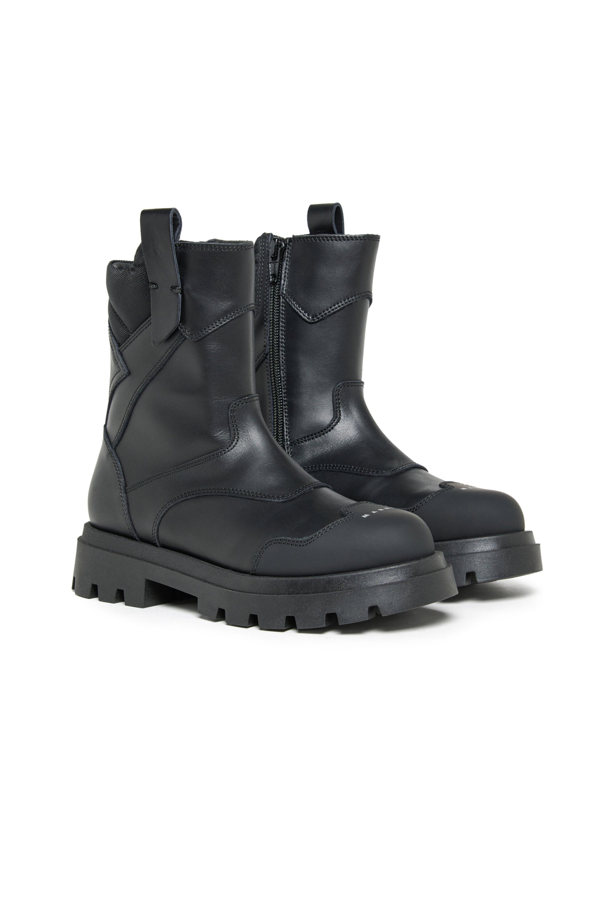 ロゴ入りローレザーブーツ