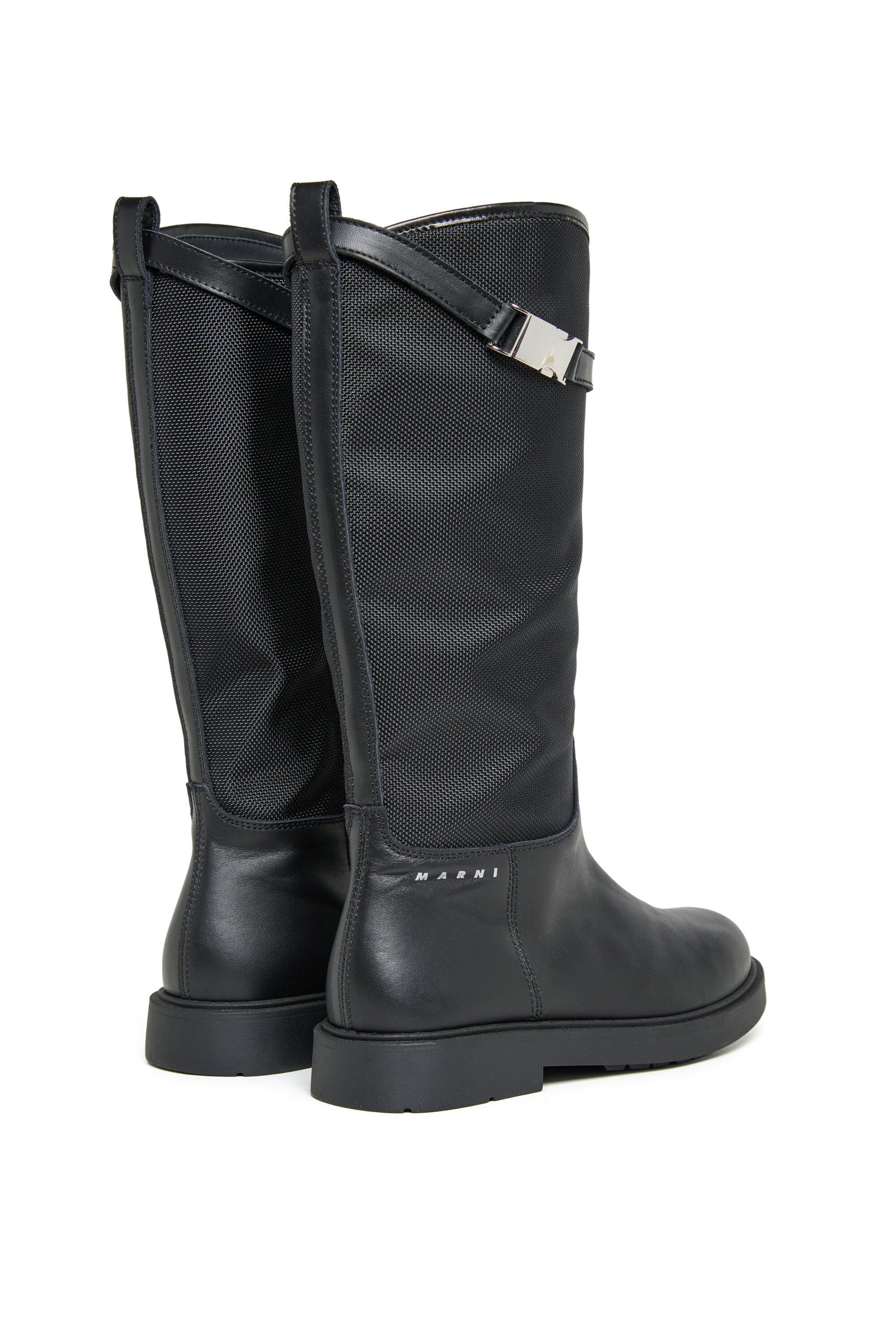 ストラップアンクルブーツ