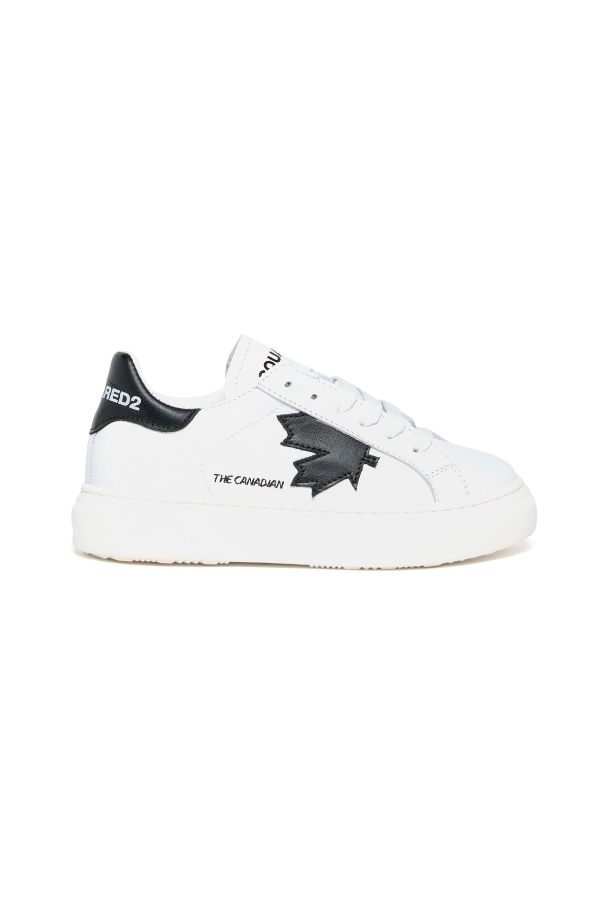 Leather low top sneakers with Maple Leaf