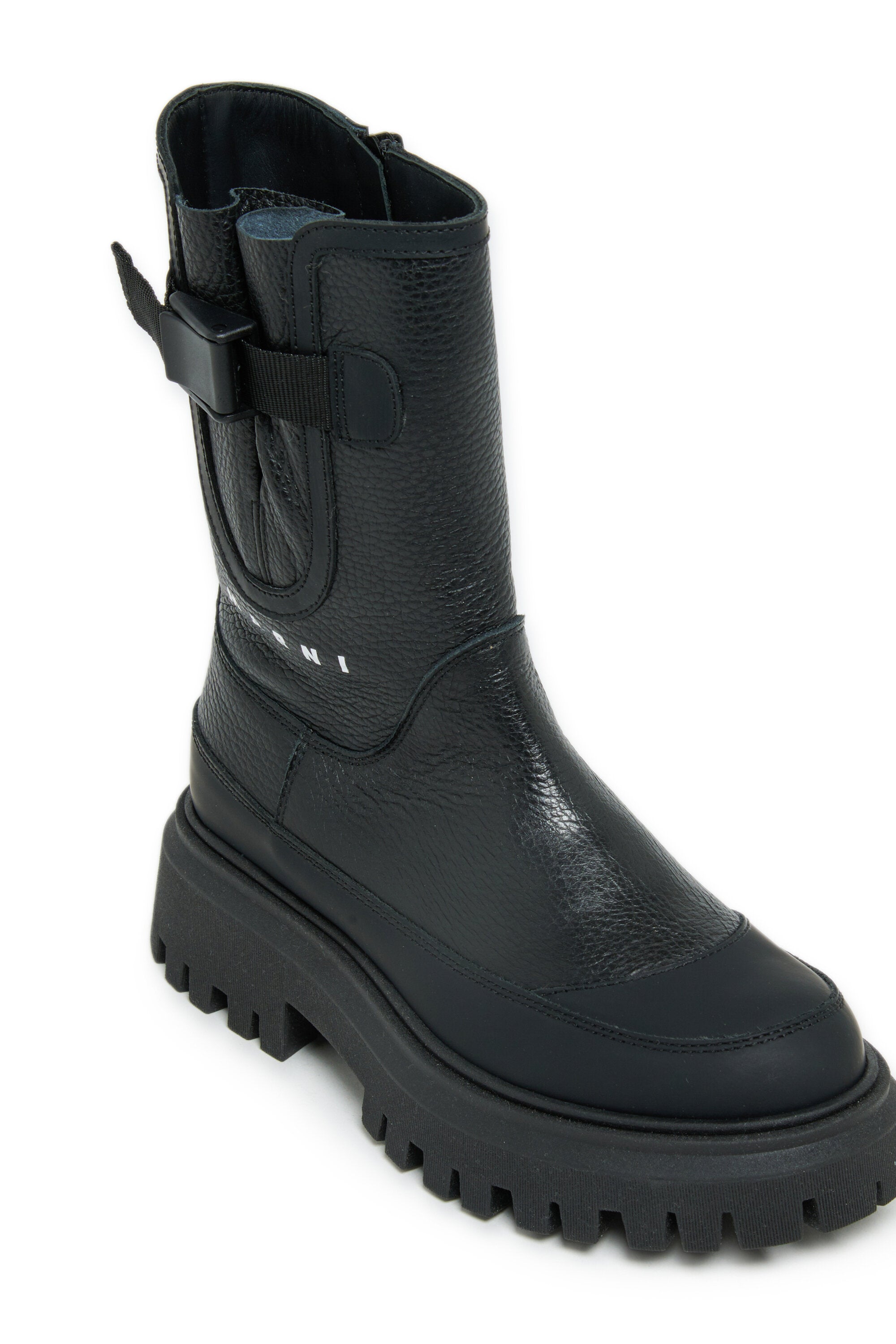 Boots with logo