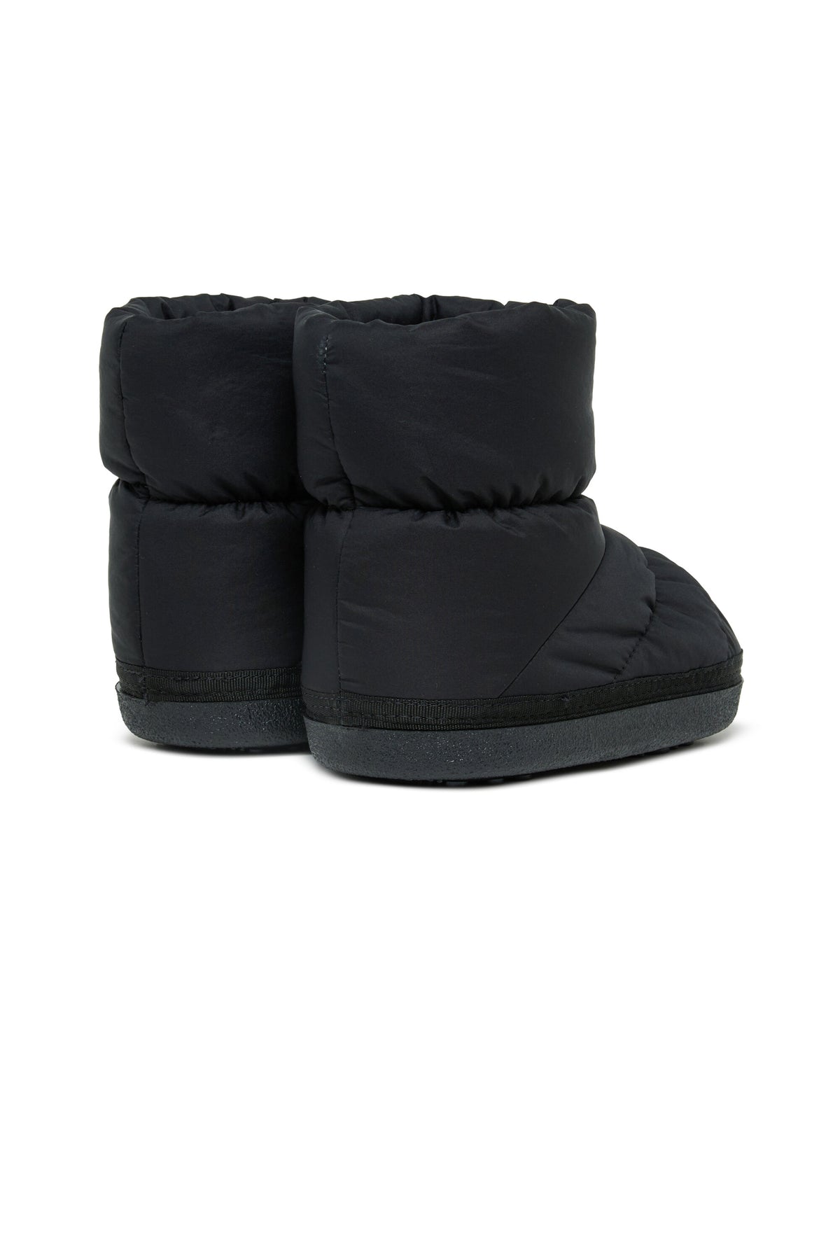 Snow boots with numeric logo