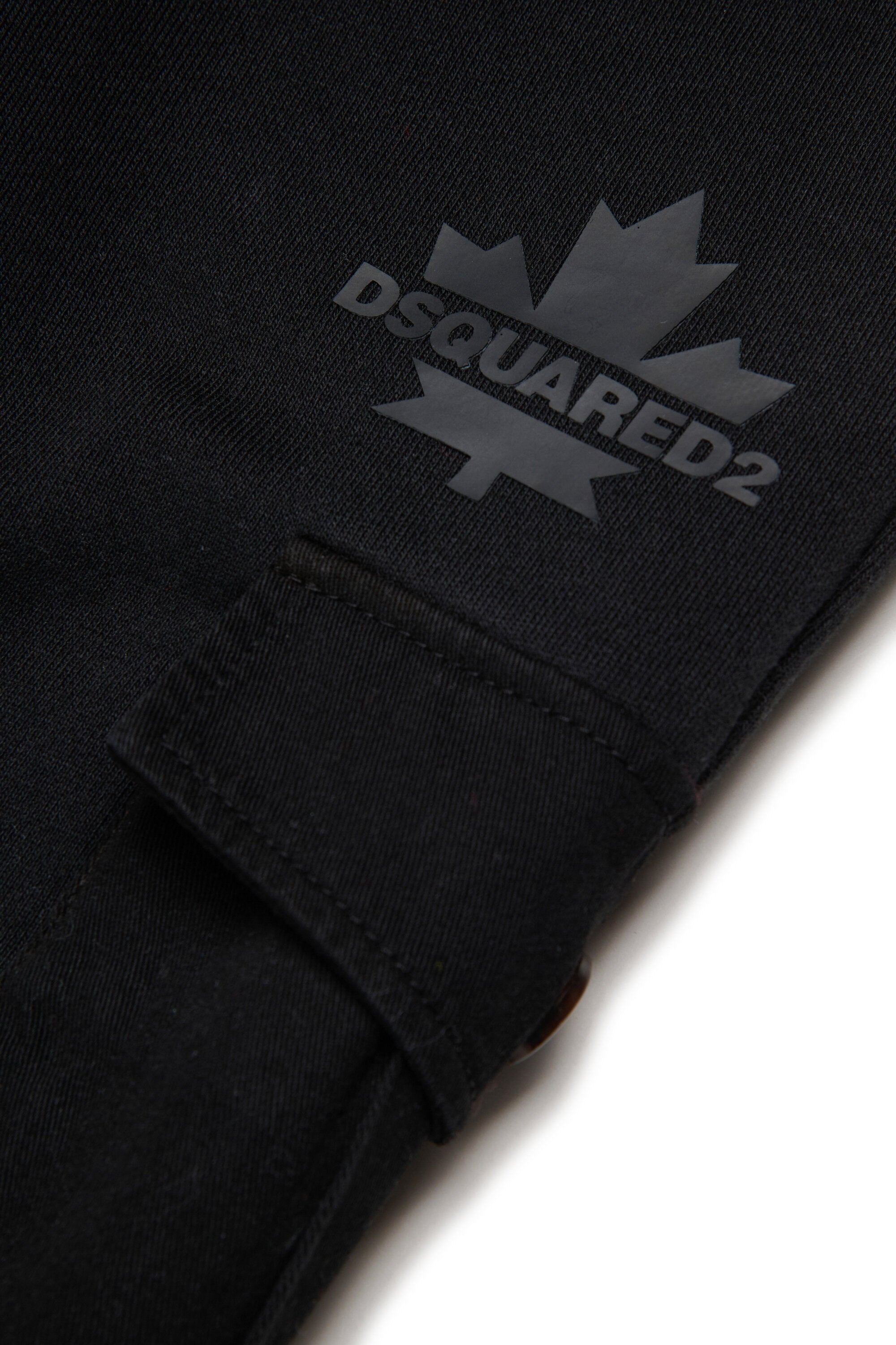 Fleece cargo pants with Maple Leaf